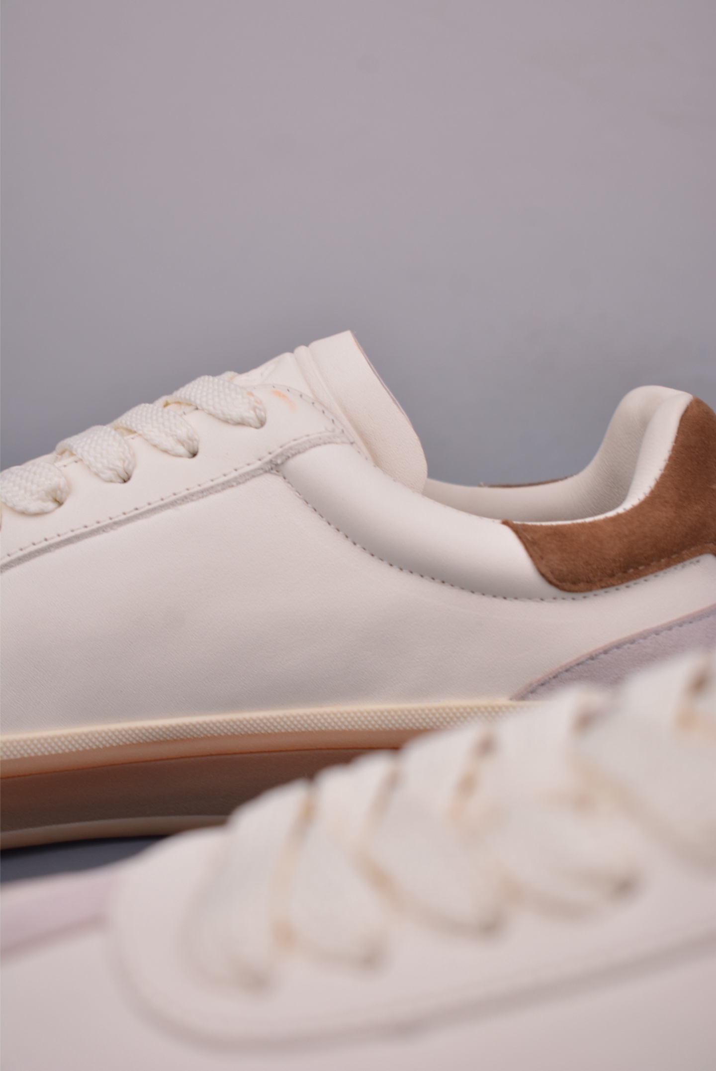 MOCASSINQ SUMMER SUEDE D . DIV martniel 小羊皮板鞋 XS56777
