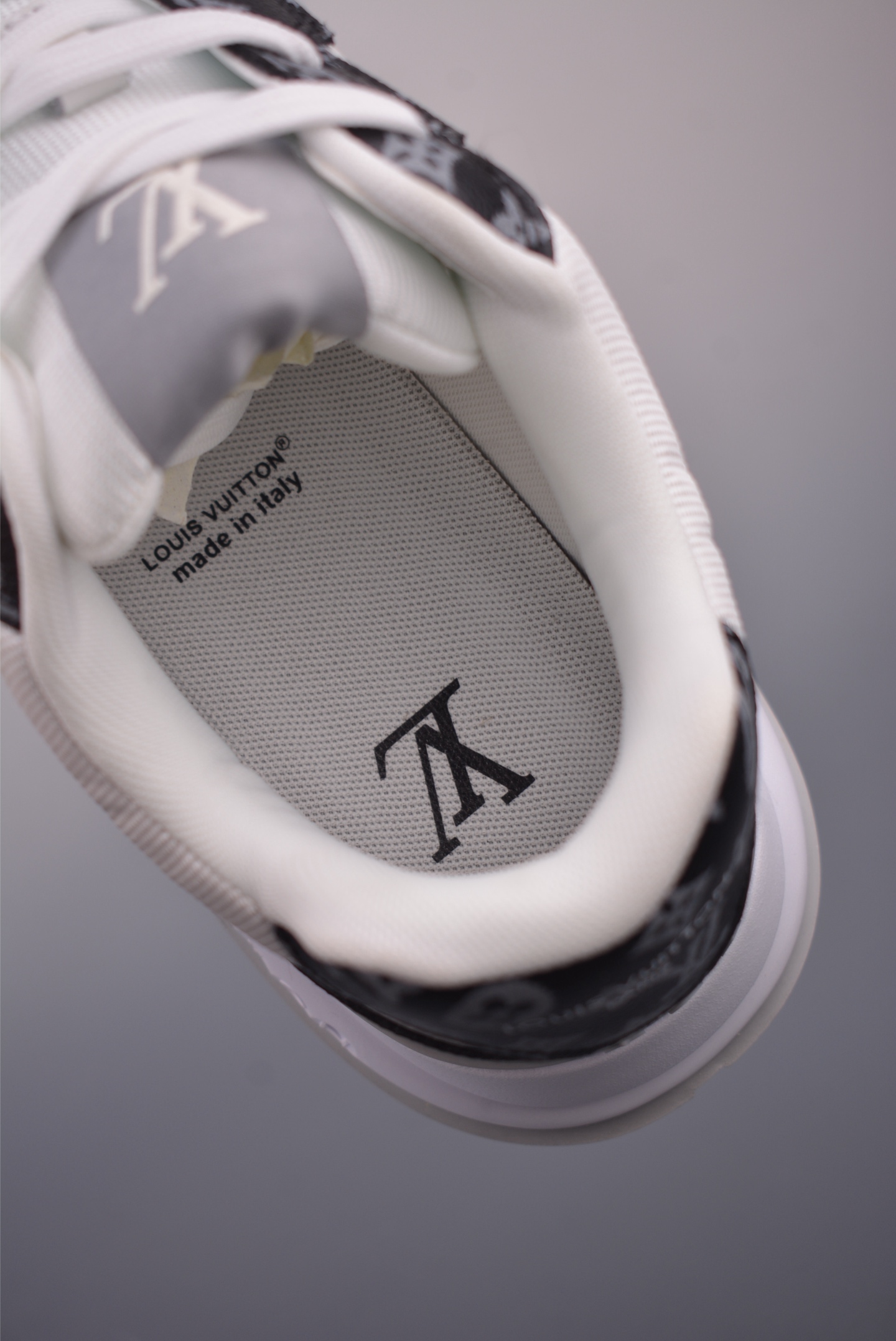 Louis Vuitton Trainer Sneaker Low White Leather Casual Shoes Size 41-45 10 i1754522400917 5716 0 8