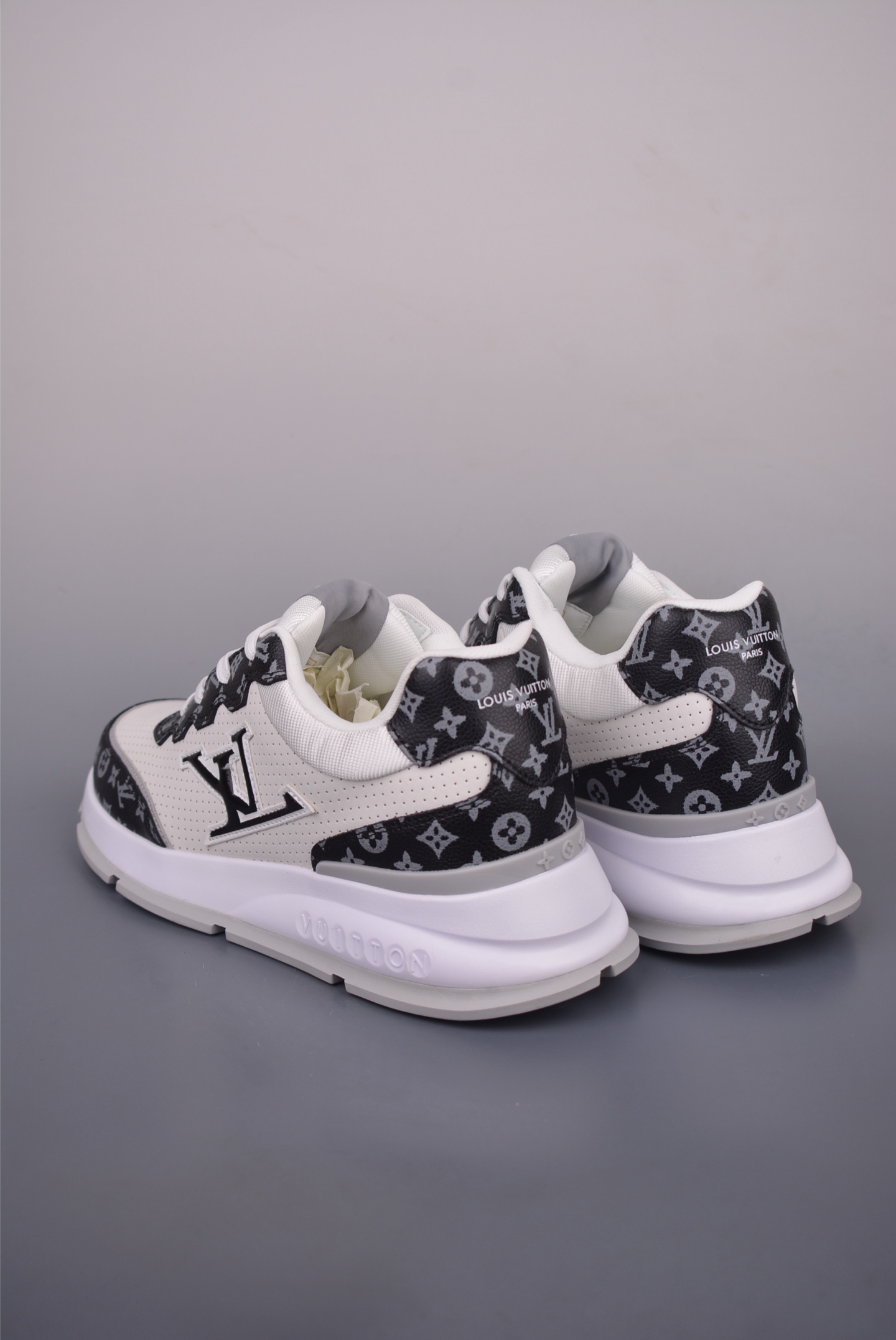 Louis Vuitton Trainer Sneaker Low White Leather Casual Shoes Size 41-45 3 i1754522403054 3279 0 1