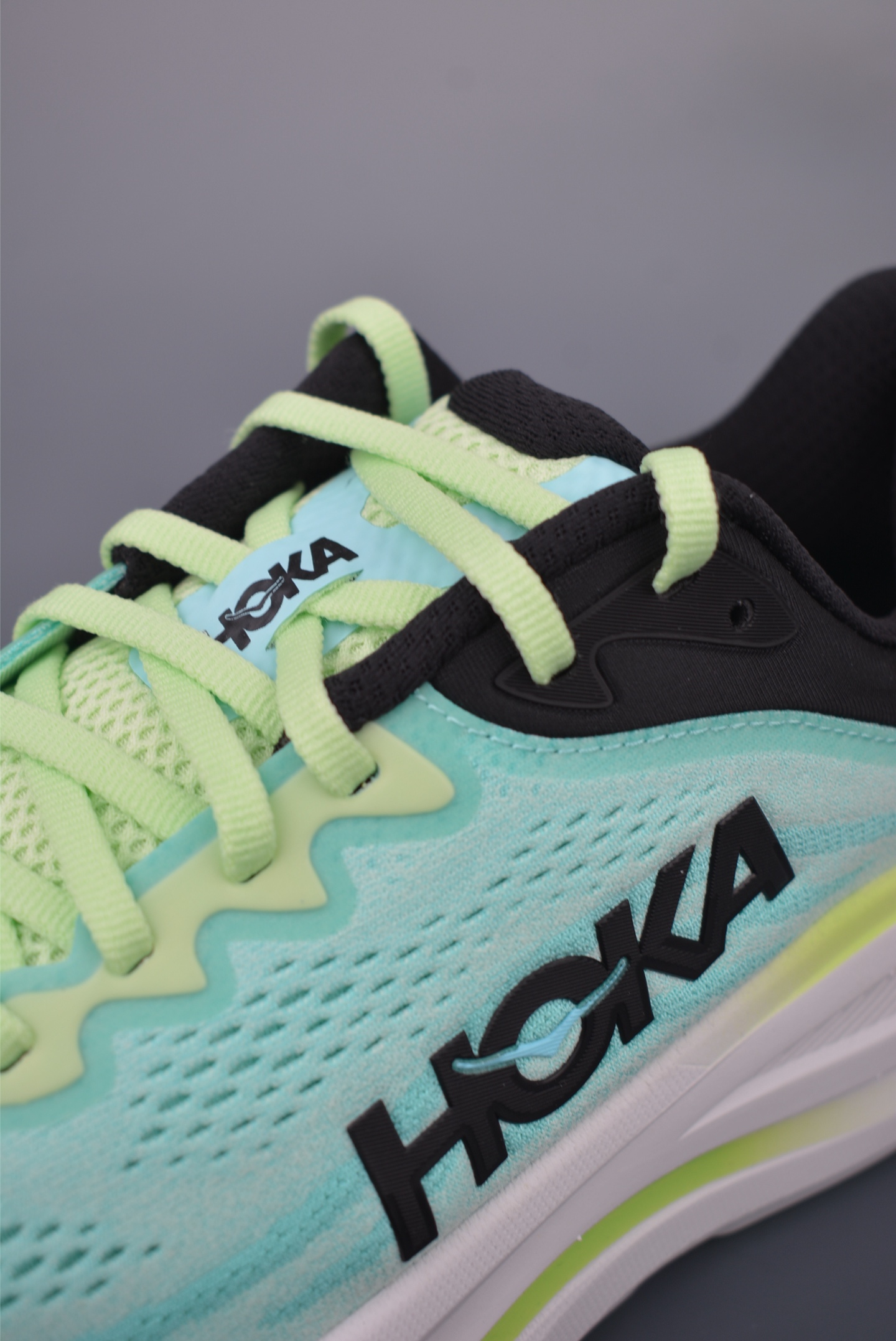Hoka One One Bondi 9 Wide: Comfort & Support for Your Best Run Ever 8 i1754601918080 5364 0 6