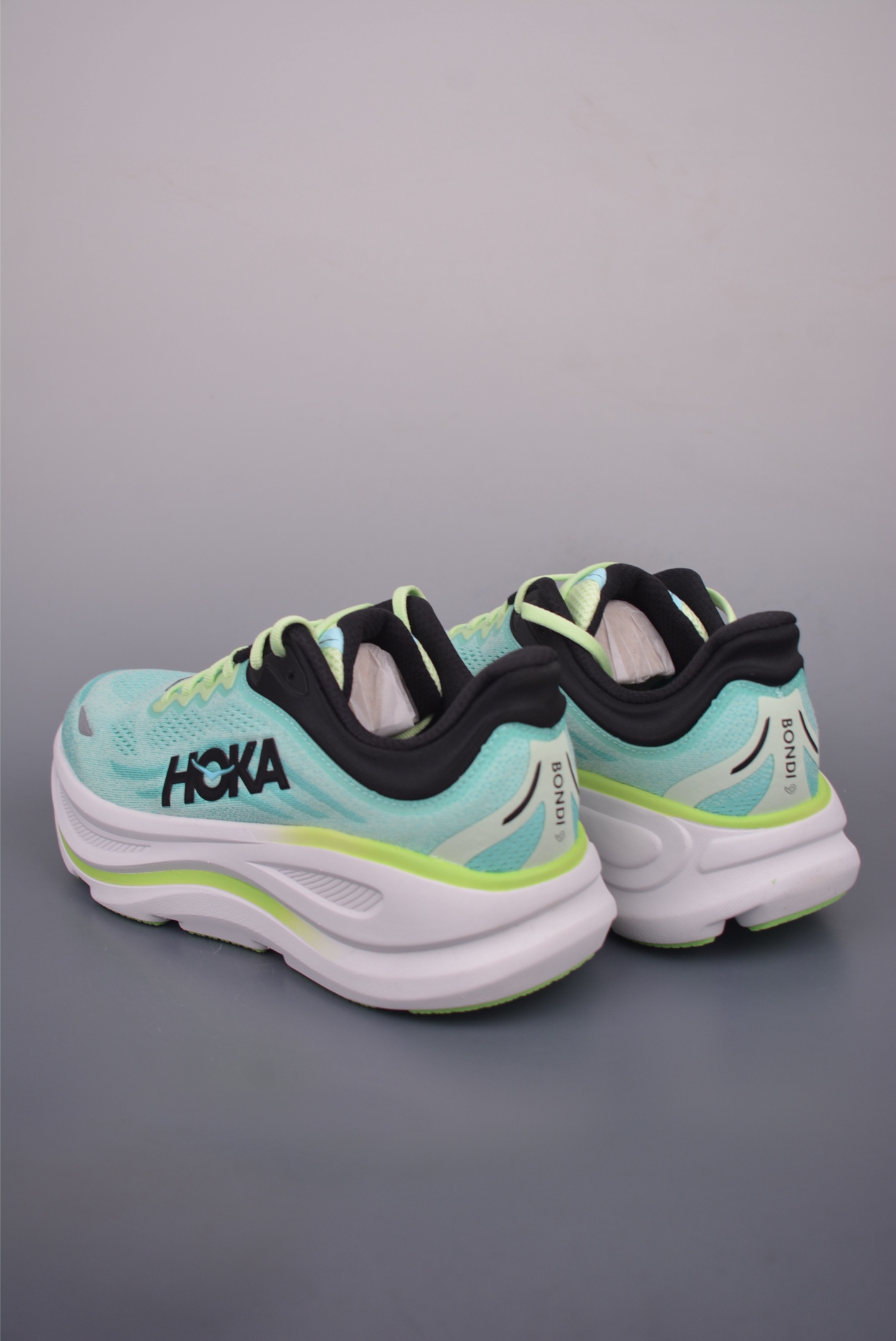 Hoka One One Bondi 9 Wide: Comfort & Support for Your Best Run Ever 3 i1754601918101 84 0 1