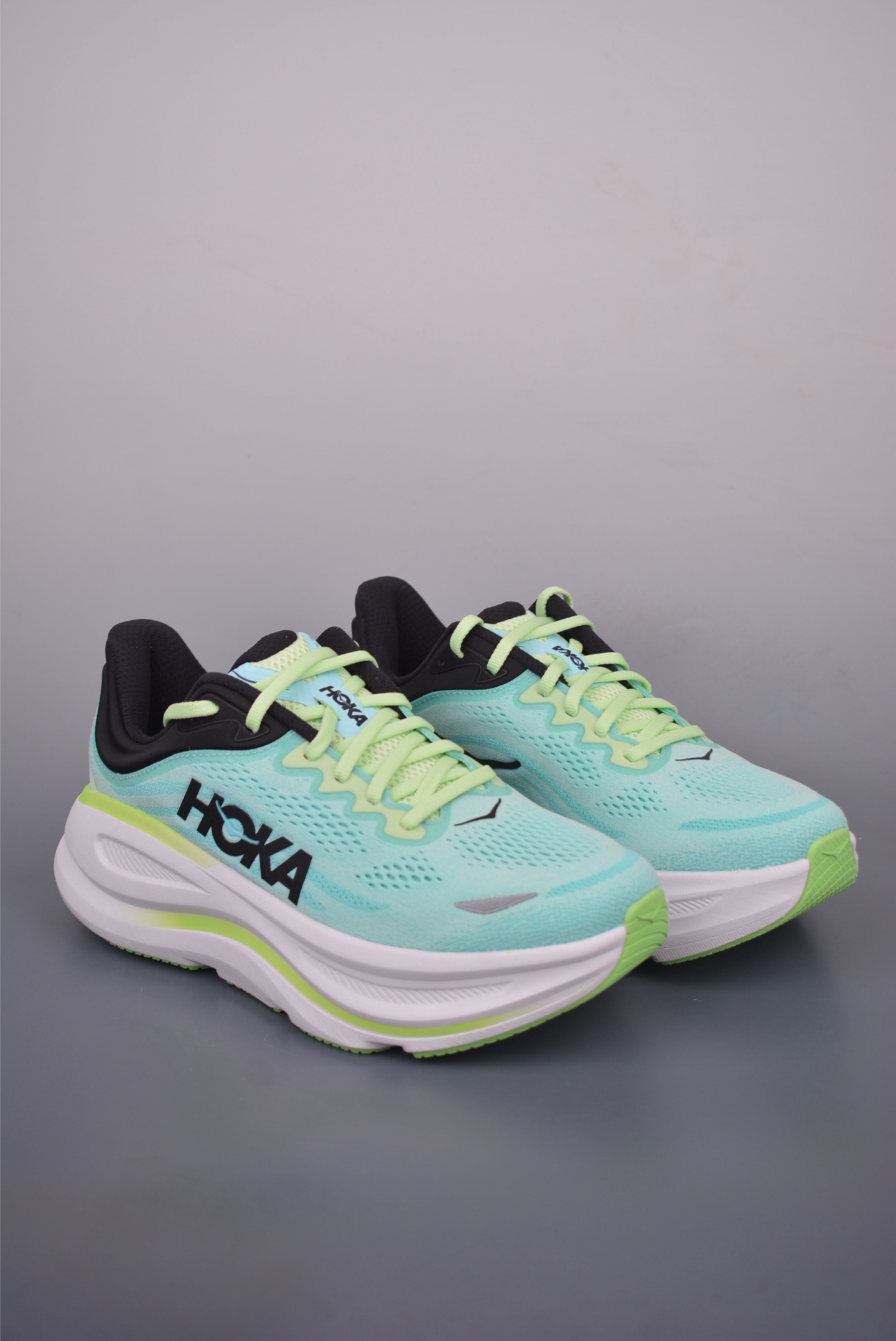 Hoka One One Bondi 9 Wide: Comfort & Support for Your Best Run Ever 2 i1754601919719 972 0 0