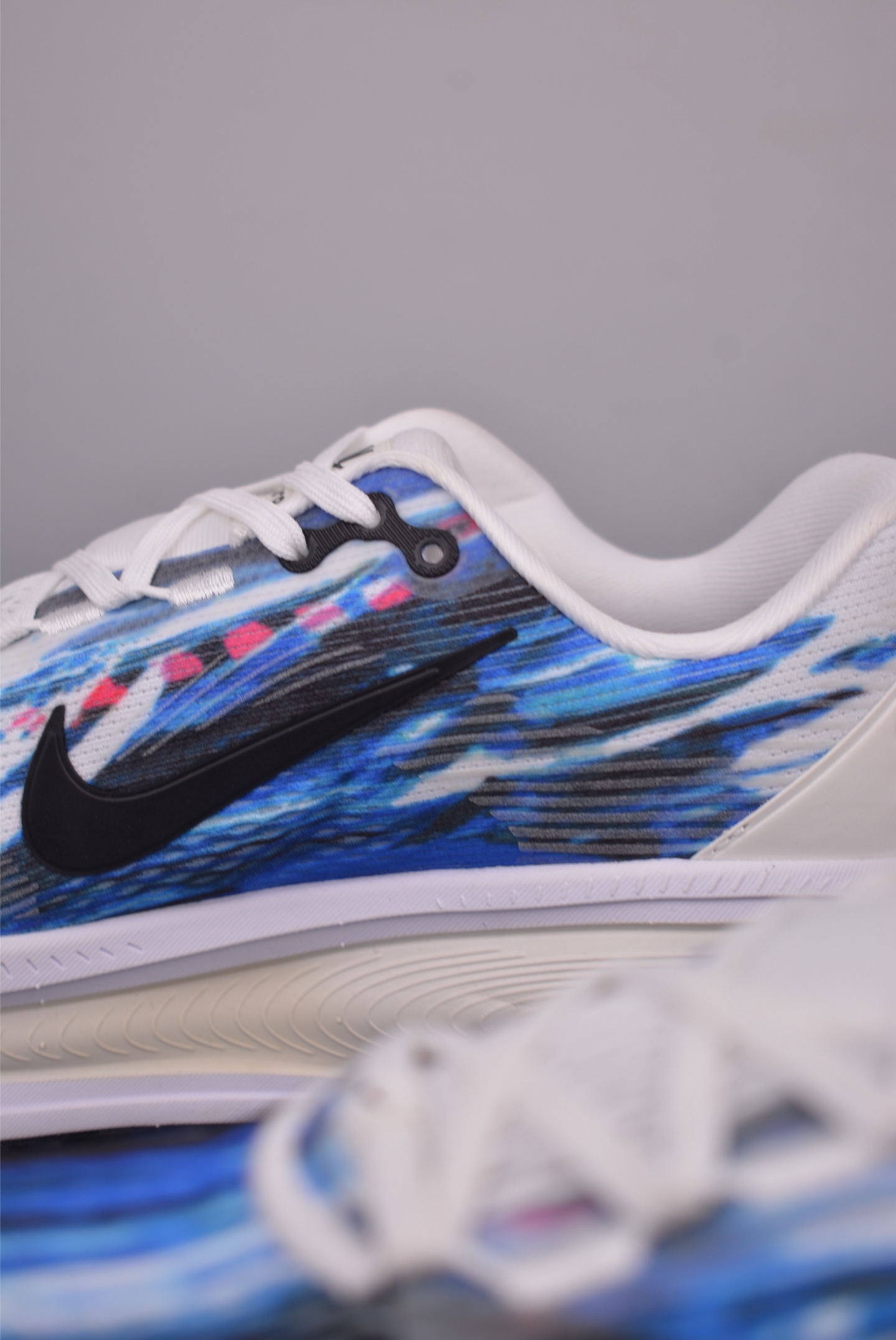 Nike Air Zoom Vomero 18 Running Shoes: Advanced Tech, Superior Comfort 9 i1754603194022 3833 0 7