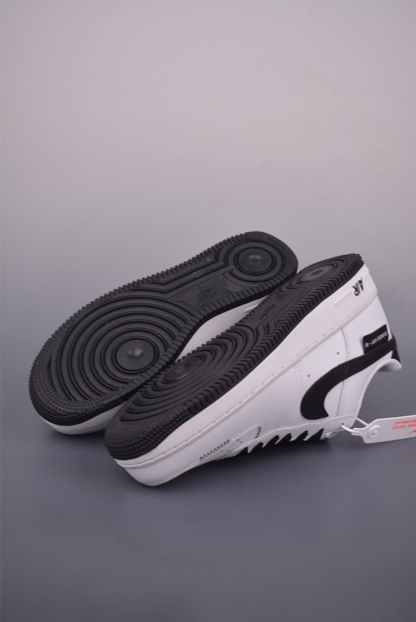 Nike Air Force 1 Low White/Black,Honeycomb Cushion, Steel Stamp,Original Accessories 3 i1754603281797 8700 0 2