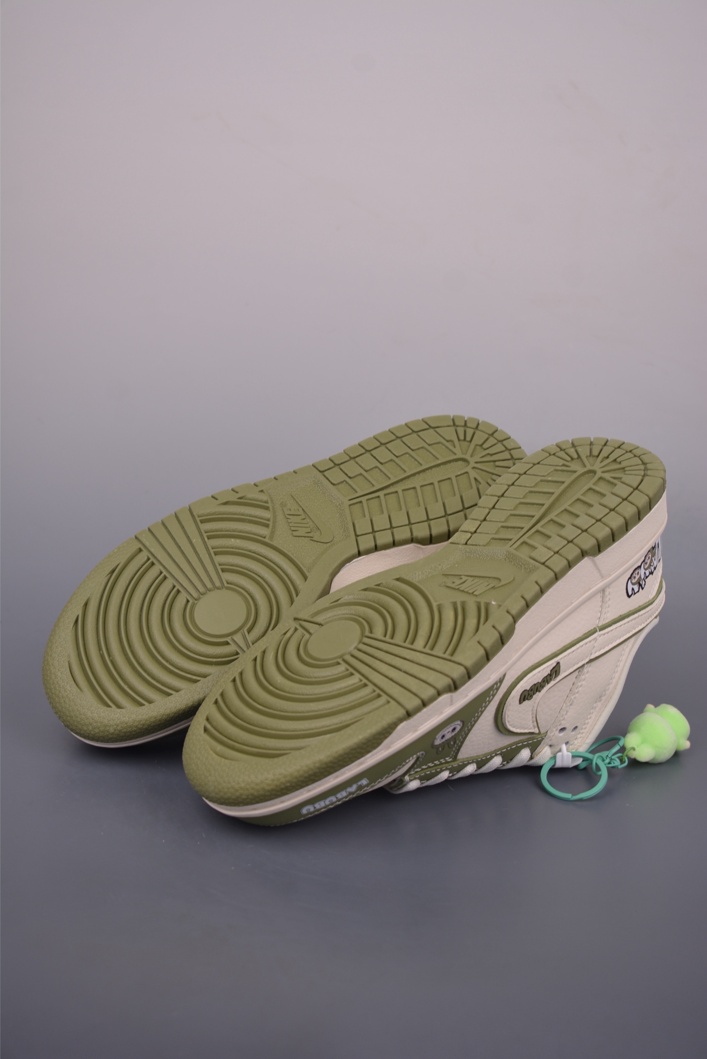 Nike SB Dunk Low LaBuBu Collab Premium Sneakers - Style & Comfort Combined 4 i1754604812769 2269 0 2
