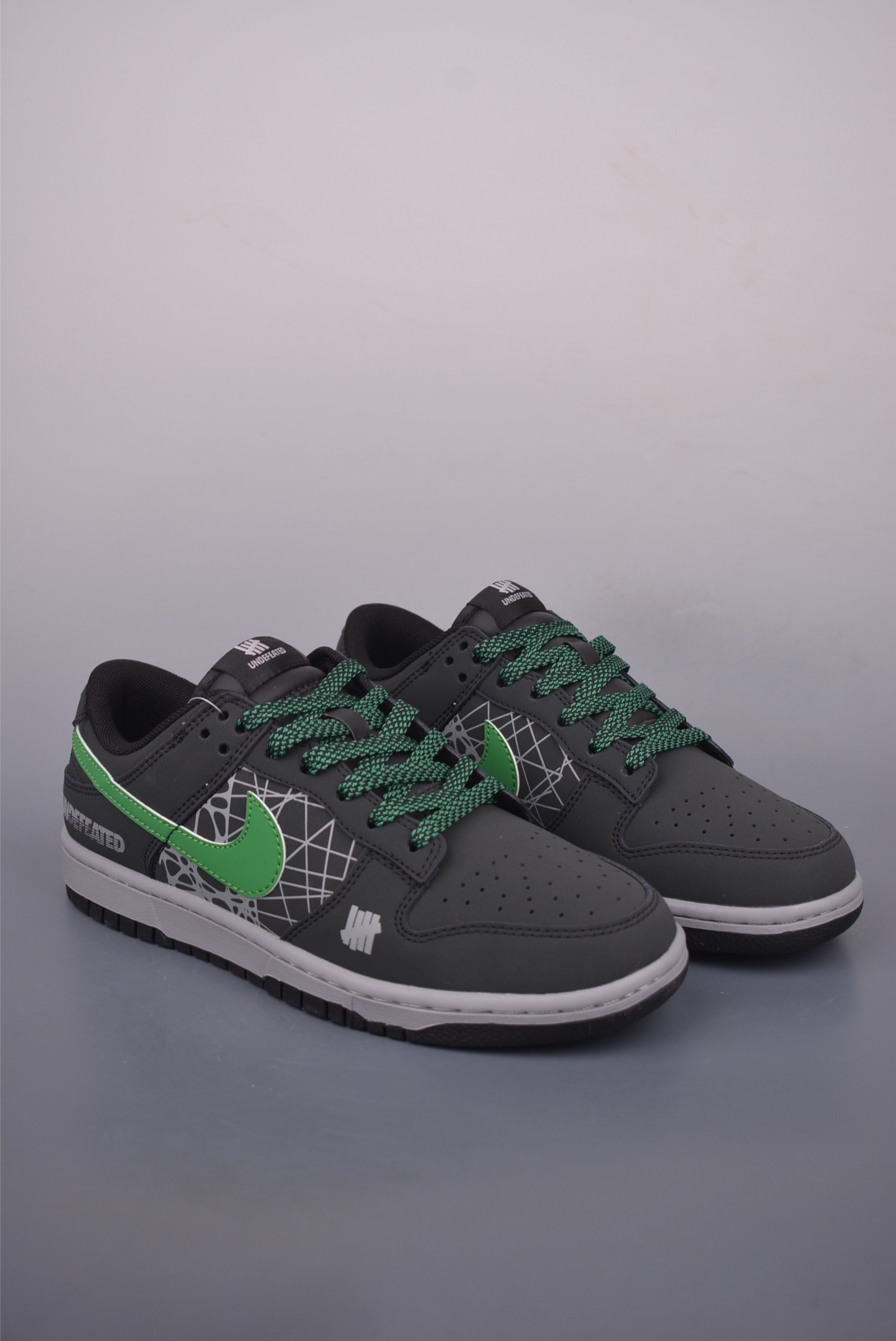 Nike SB Dunk Low UN - Premium Leather, Superior Comfort, and Perfect Fit 2 i1754604853824 7484 0 0