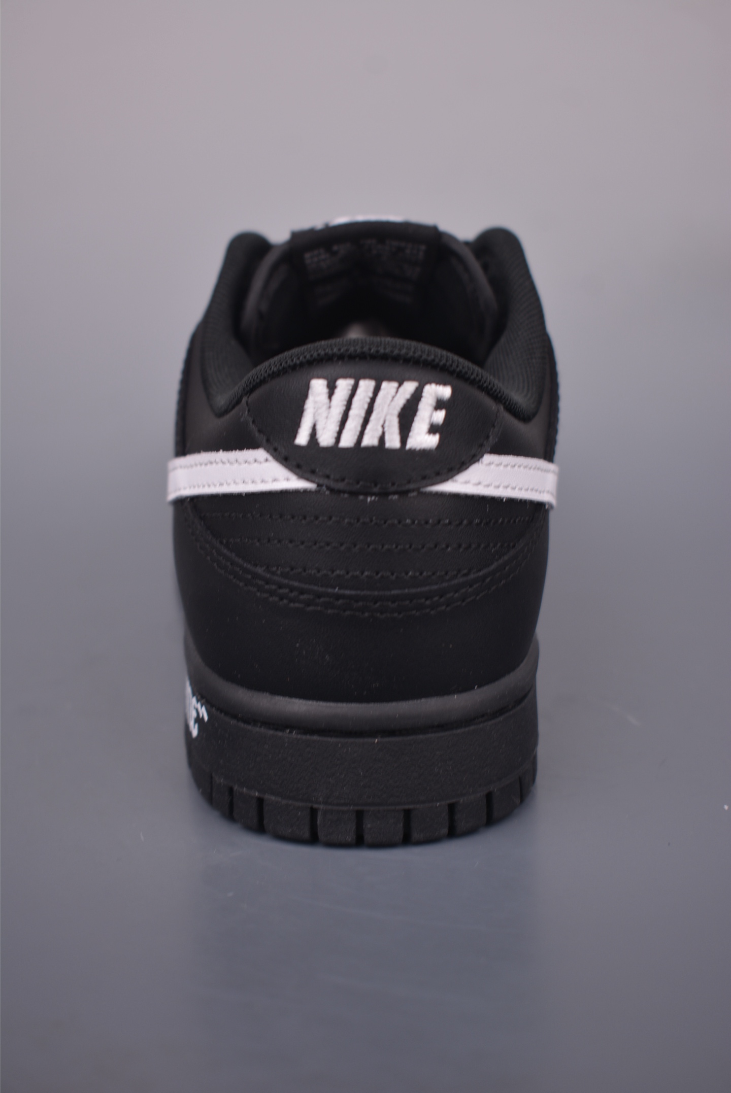 Nike SB Dunk Low Time Collab Black and White Sneakers HF5441-100 Men's 4 i1754604899501 8025 0 3
