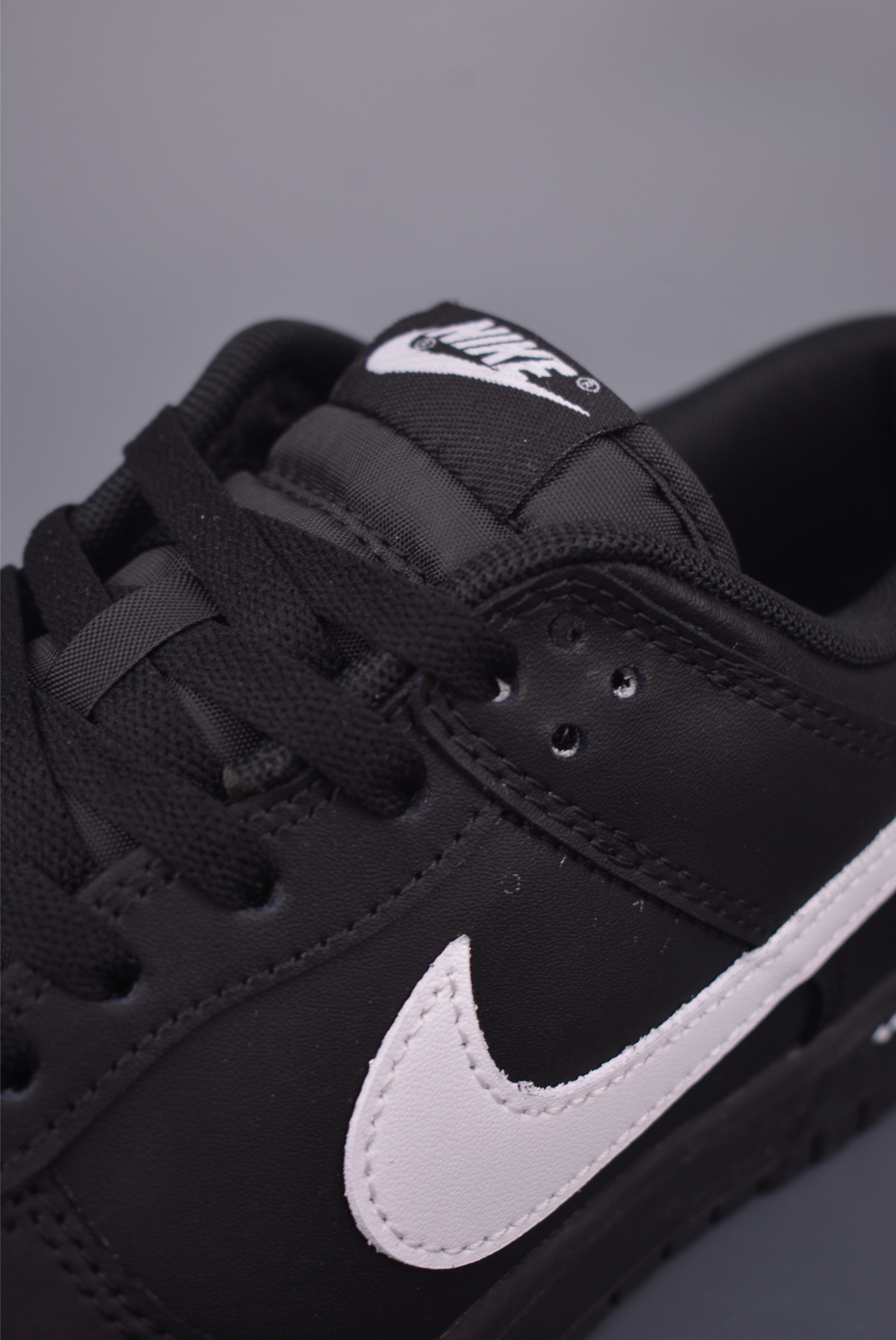 Nike SB Dunk Low Time Collab Black and White Sneakers HF5441-100 Men's 7 i1754604899515 6837 0 6