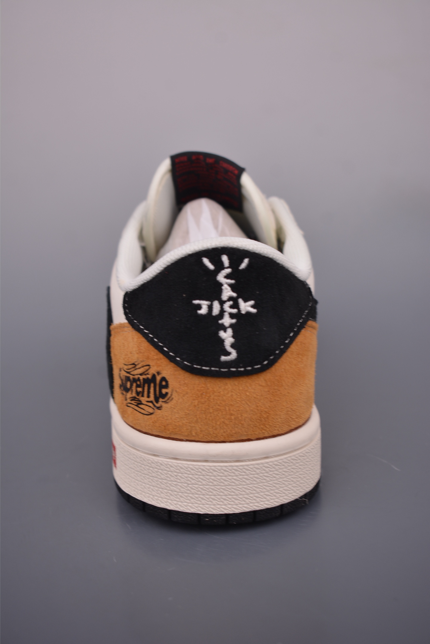 Fragment x Travis Scott x Supreme Air Jordan 1 Low - Limited Edition Sneakers 5 i1754604994506 3024 0 3