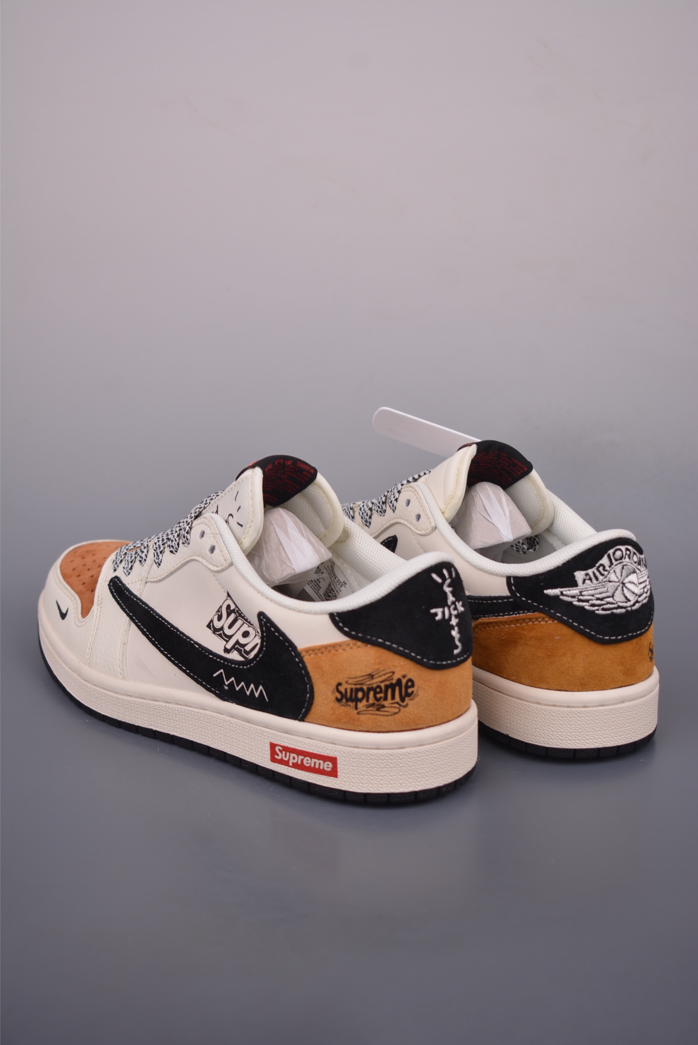 Fragment x Travis Scott x Supreme Air Jordan 1 Low - Limited Edition Sneakers 3 i1754604994550 2120 0 1