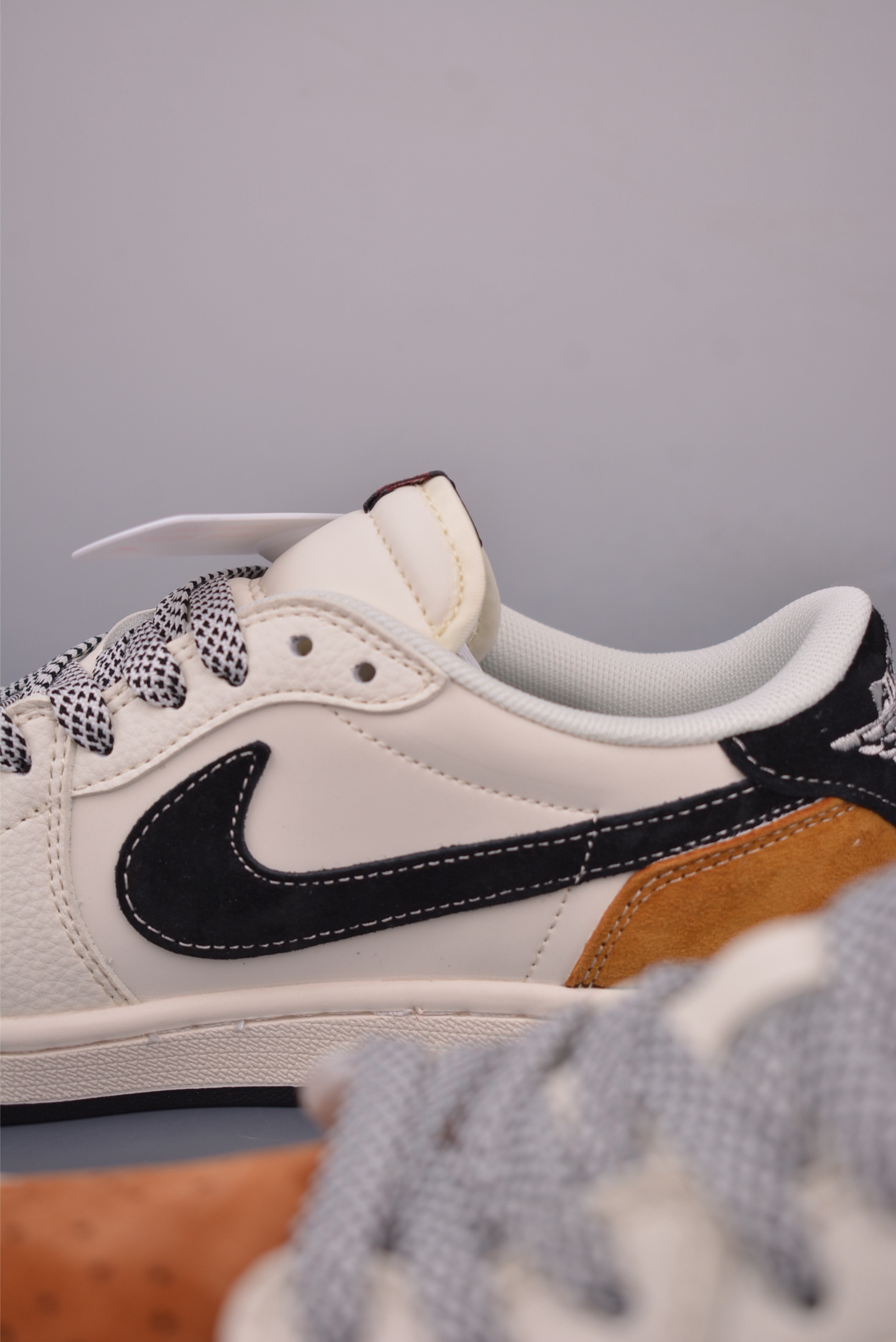 Fragment x Travis Scott x Supreme Air Jordan 1 Low - Limited Edition Sneakers 9 i1754604994585 9503 0 7