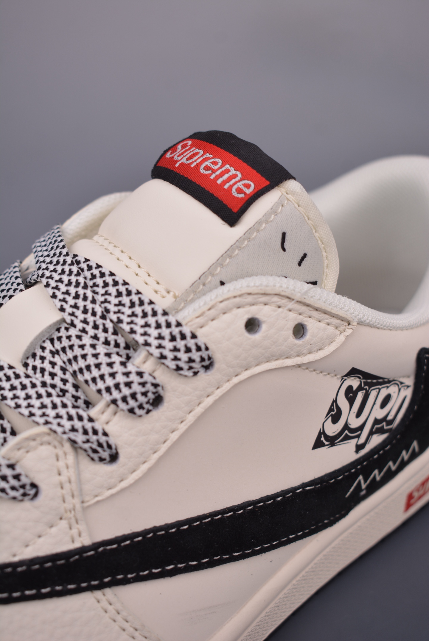 Fragment x Travis Scott x Supreme Air Jordan 1 Low - Limited Edition Sneakers 8 i1754604996219 6942 0 6