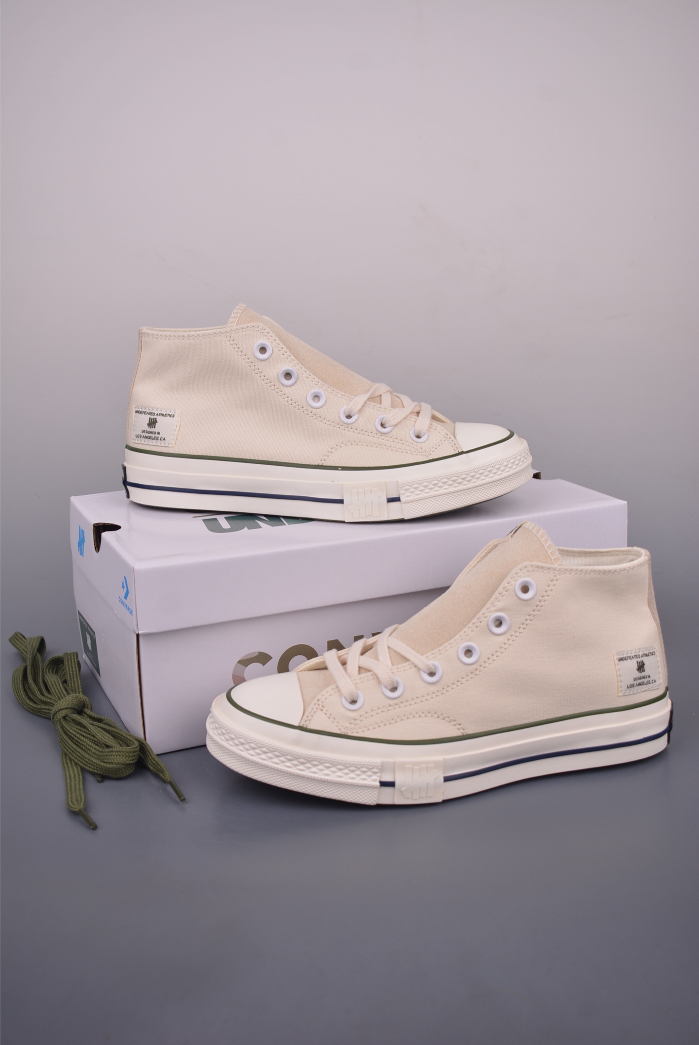 UNDEFEATED x Converse 1970s Mid-Top Canvas Sneakers - Retro Style 6 i1754688631217 339 0 4