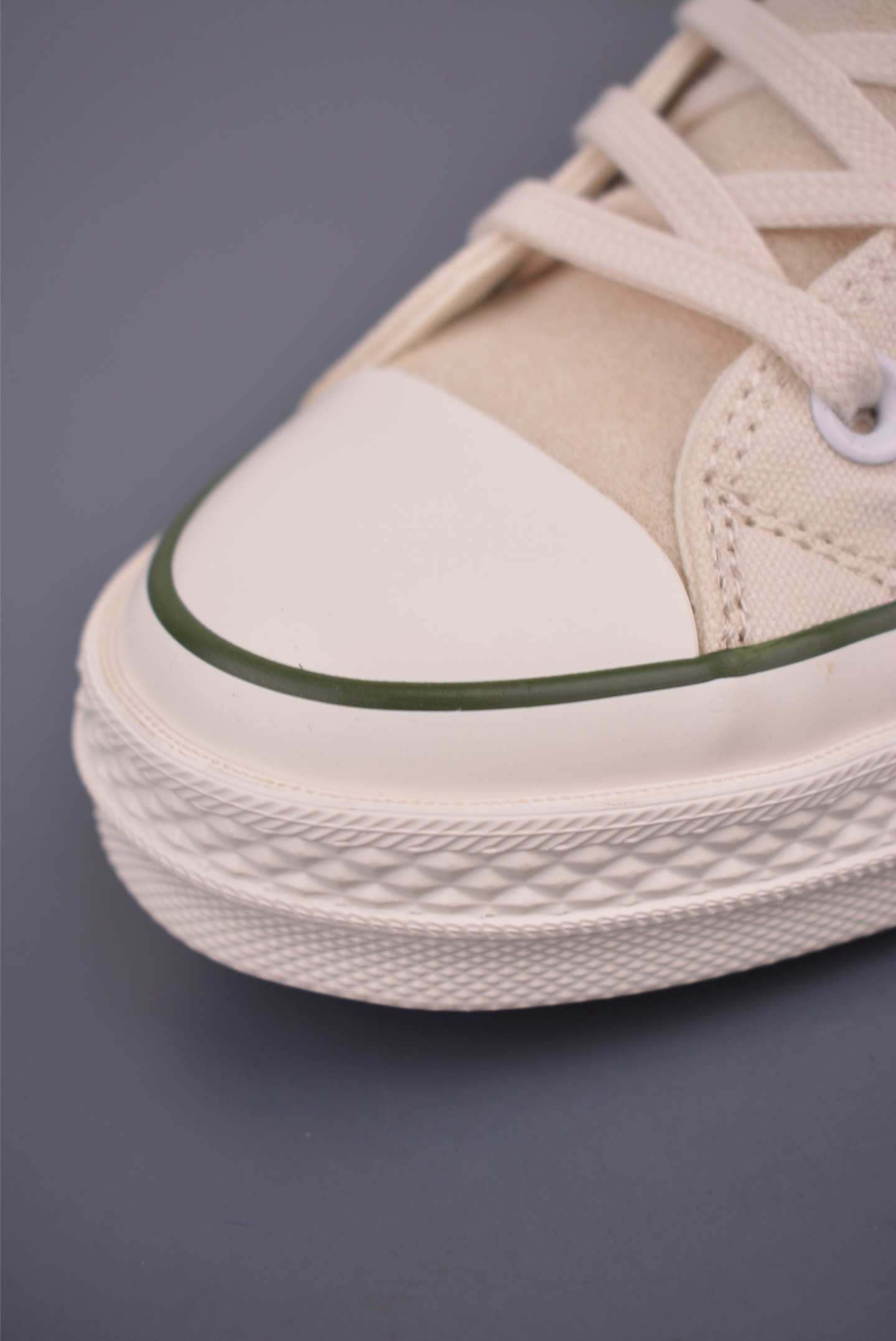 UNDEFEATED x Converse 1970s Mid-Top Canvas Sneakers - Retro Style 7 i1754688632665 206 0 5