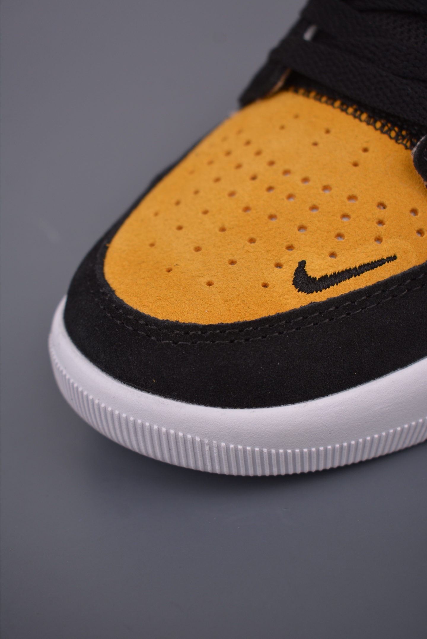 Nike SB Force 58 Skate Shoes - Durable, Flexible, and Classic Basketball Style 6 i1754689296158 103 0 5