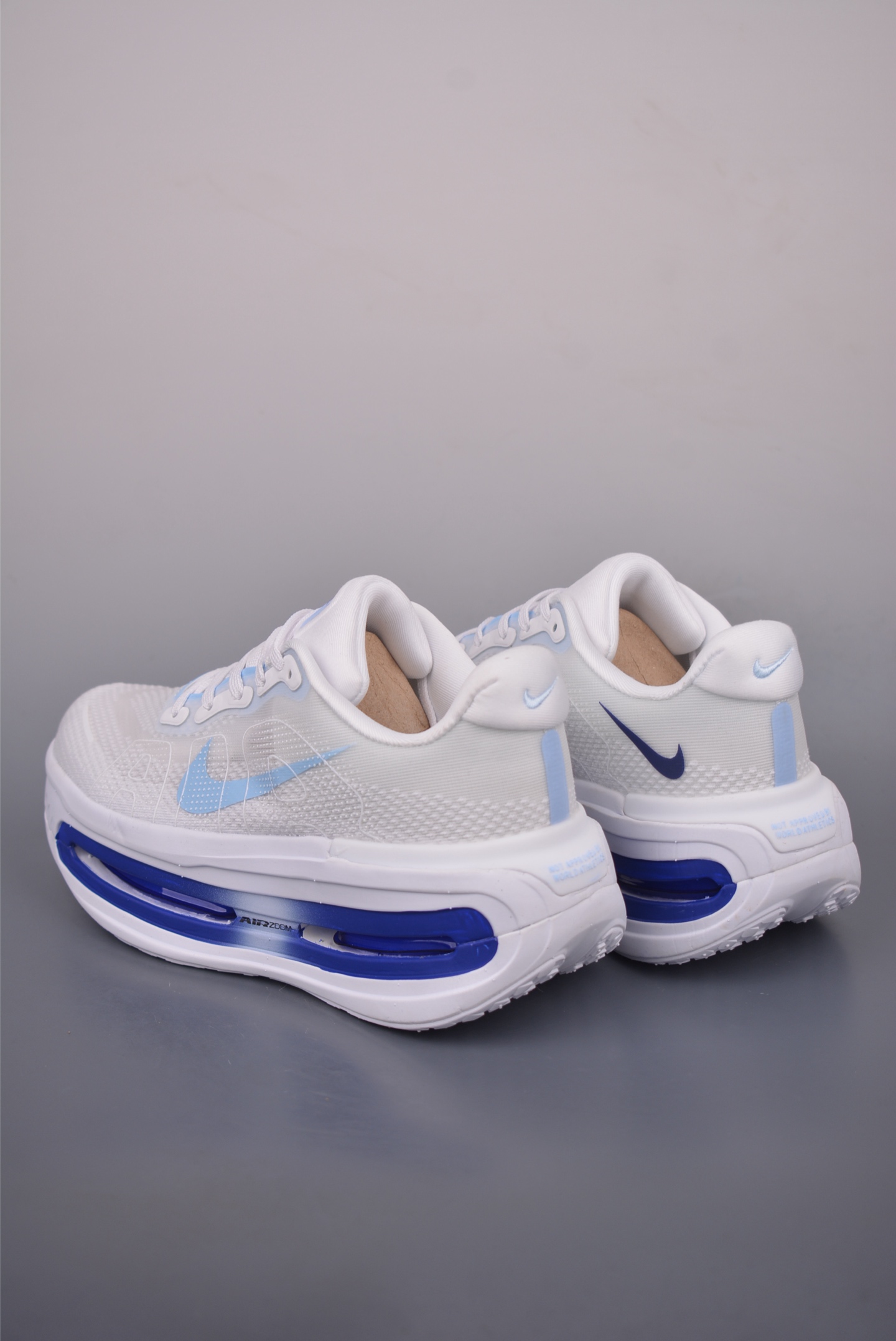 Nike Vomero Premium Air Cushion Running Shoes - Comfortable, Durable, Stylish 2 i1754689374201 9546 0 1