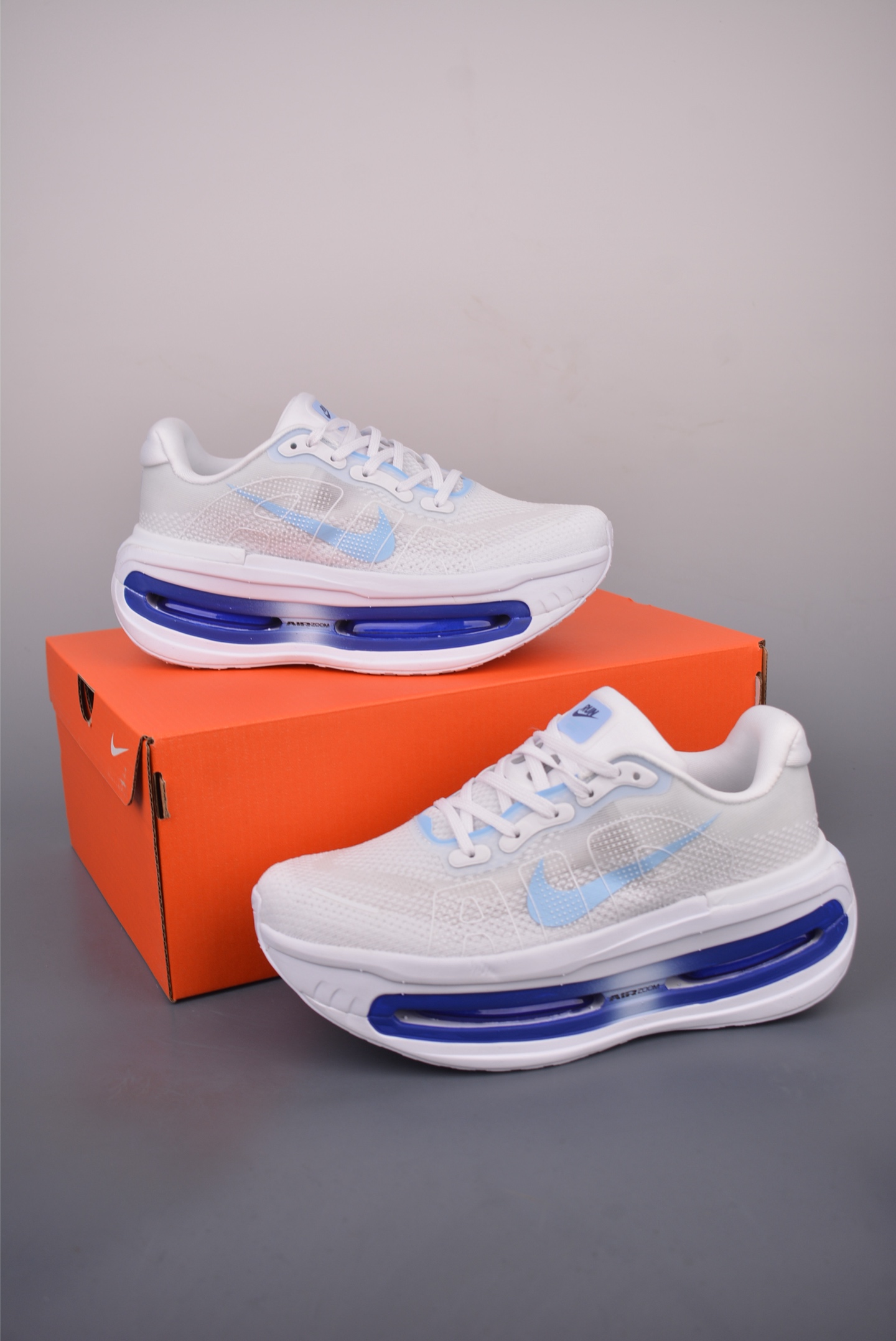 Nike Vomero Premium Air Cushion Running Shoes - Comfortable, Durable, Stylish 5 i1754689375724 3990 0 4