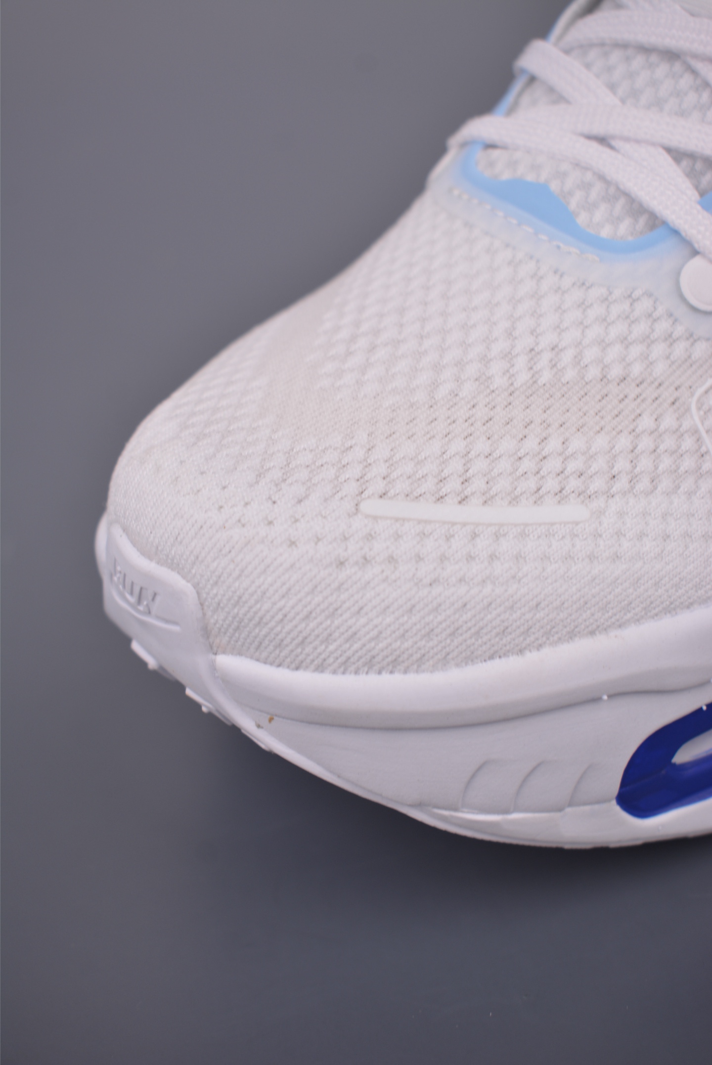 Nike Vomero Premium Air Cushion Running Shoes - Comfortable, Durable, Stylish 6 i1754689375772 1298 0 5