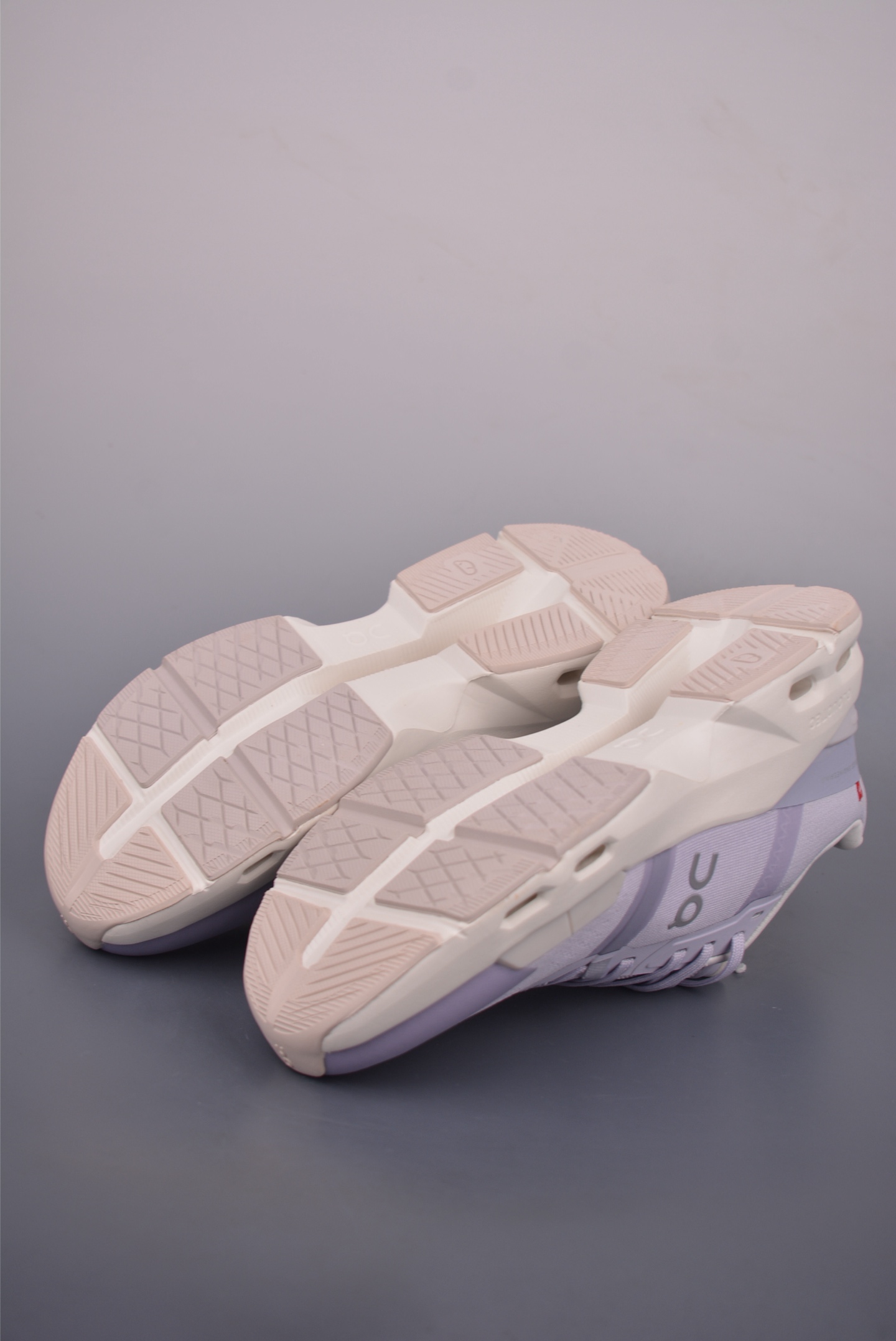 On Running Cloudmonster Hyper Women's Running Shoes Lavender White 4 i1754690304747 1824 0 2