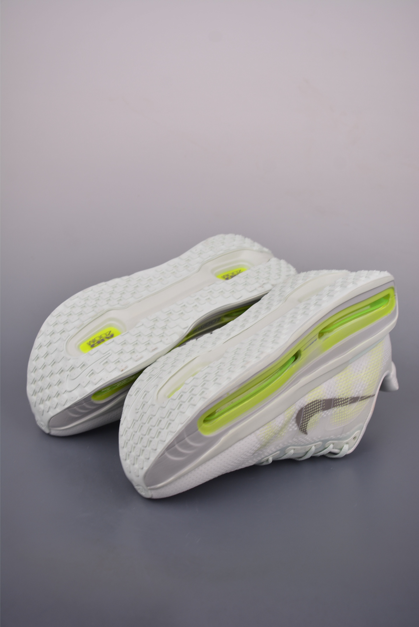 Nike Vomero premium Air气垫40周年 舒适百搭防滑耐磨 支撑缓震低帮 休闲跑步鞋 FN8453-010