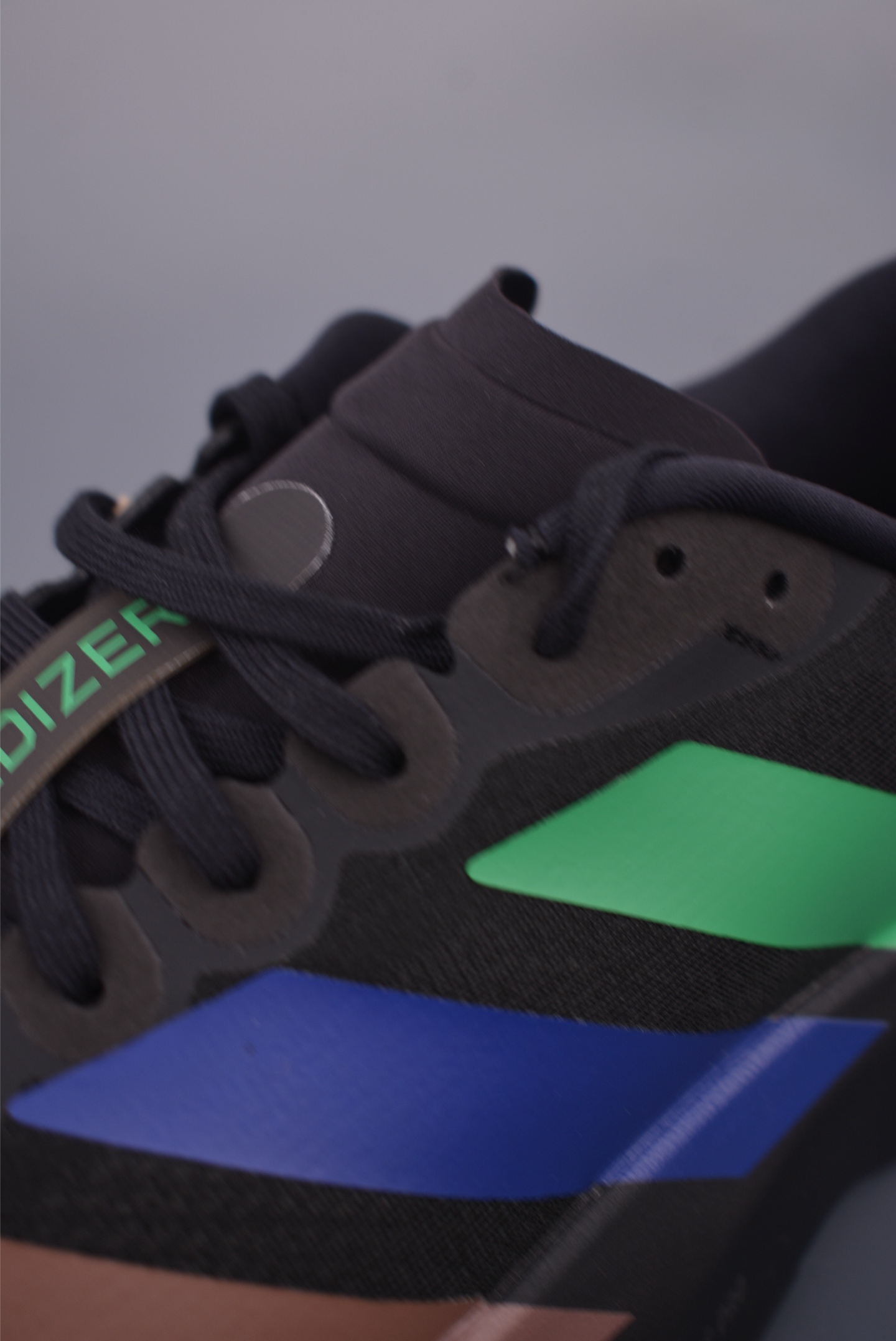 Adidas Adizero Evo SL M 阿迪超轻透气缓震跑鞋 JI3392