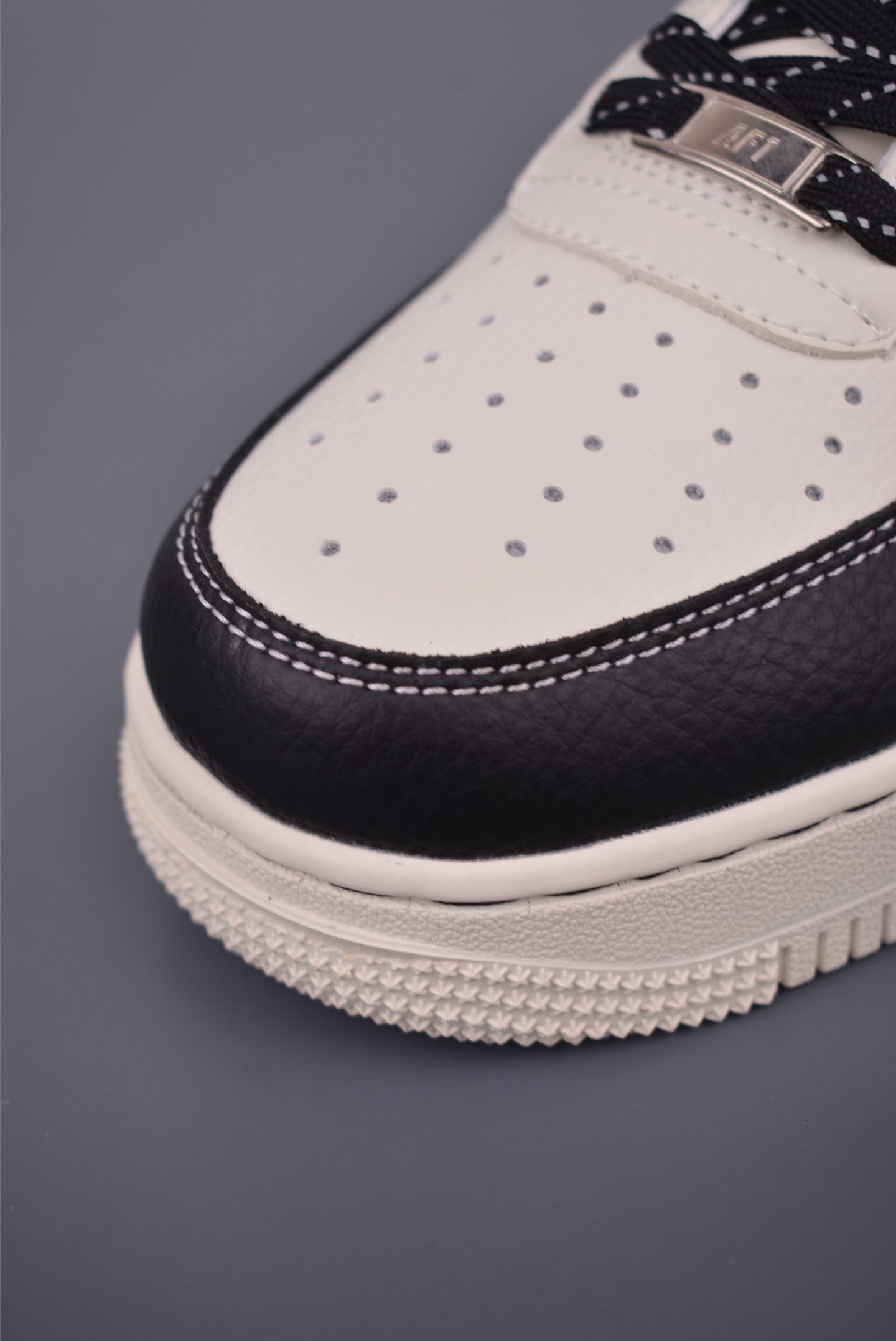 Nike Air Force 1 Low DIY联名 331133