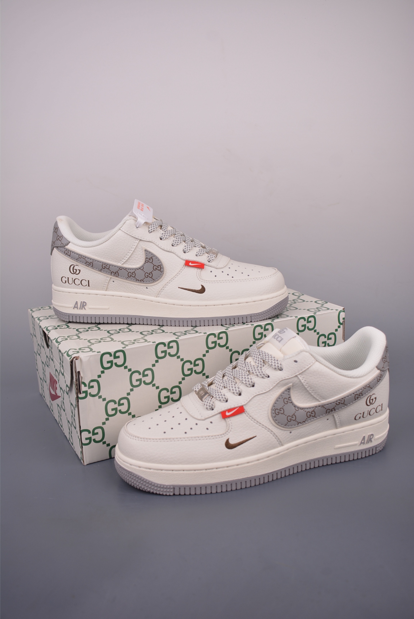 Nike Air Force 1 Low DIY Louis Vuitton Edition Sneakers 5 i1754692529826 7990 0 3
