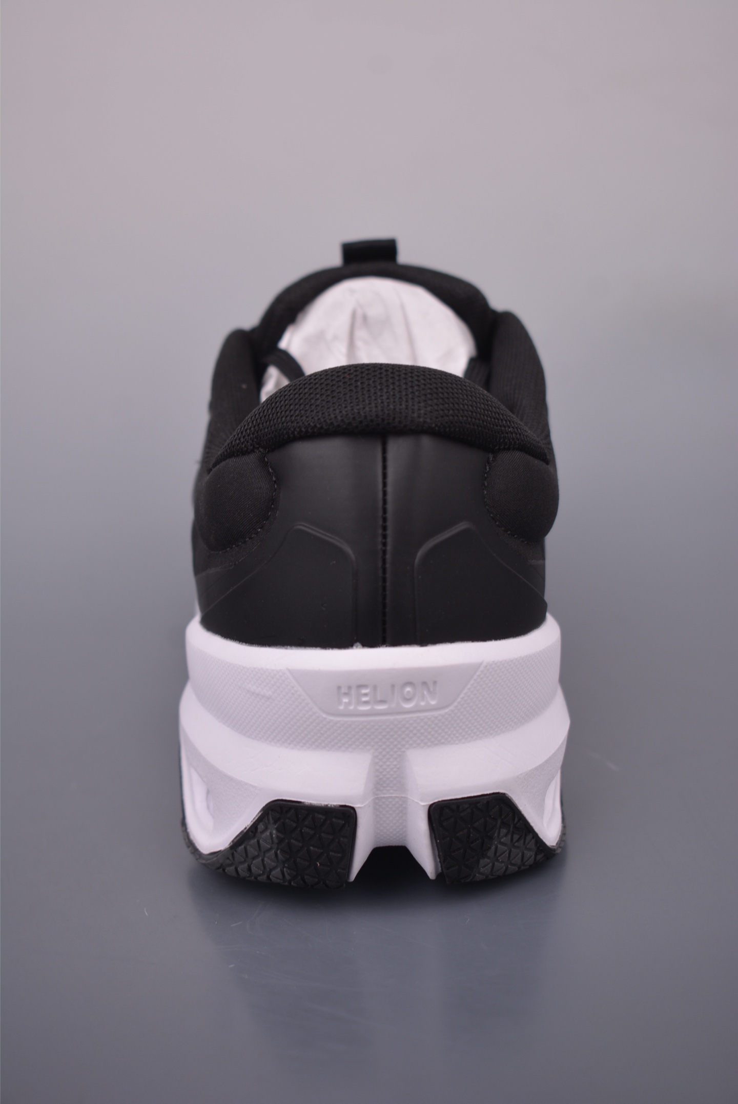 Loewe Flow Runner Sneakers Black White Lightweight Breathable Mesh Shoes 4 i1754771880798 9072 0 3