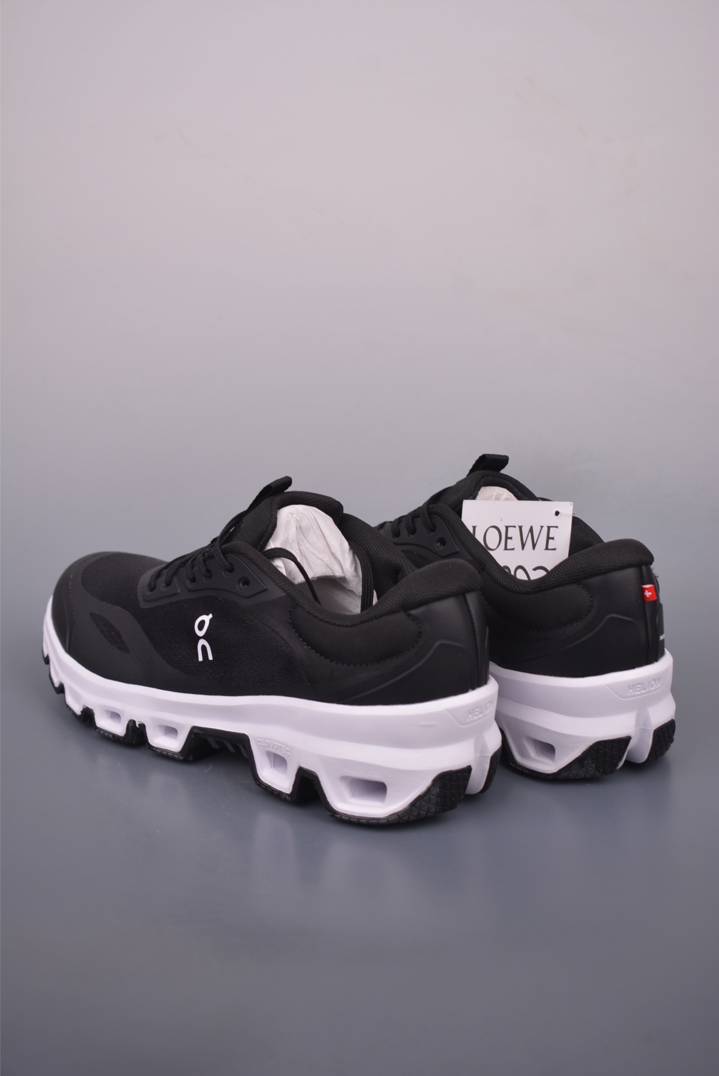 Loewe Flow Runner Sneakers Black White Lightweight Breathable Mesh Shoes 2 i1754771882884 2921 0 1