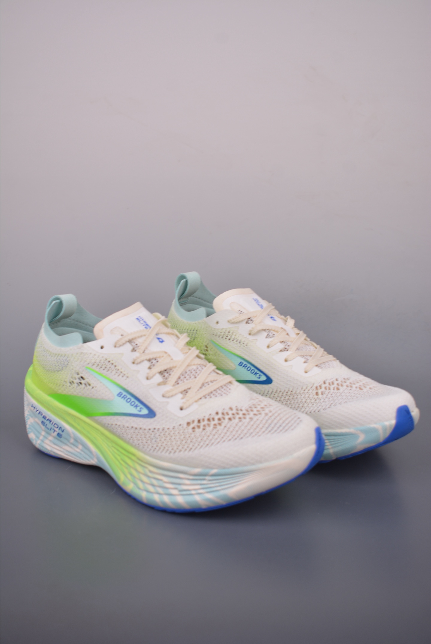 Brooks Hyperion Elite 4: Lightweight, Breathable Running Shoes for Peak Performance 1 i1754773438409 1648 0 0