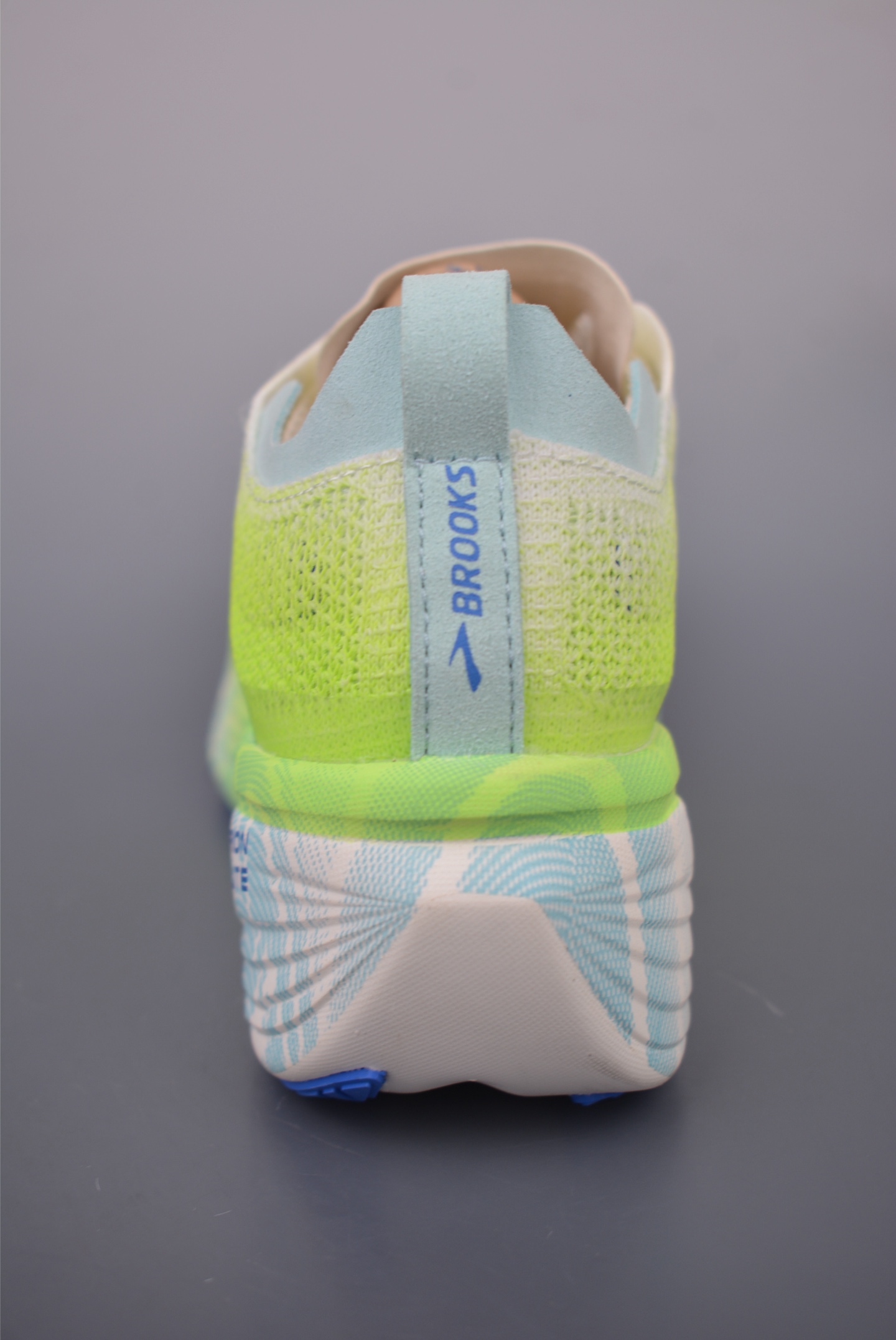 Brooks Hyperion Elite 4: Lightweight, Breathable Running Shoes for Peak Performance 4 i1754773440146 1929 0 3