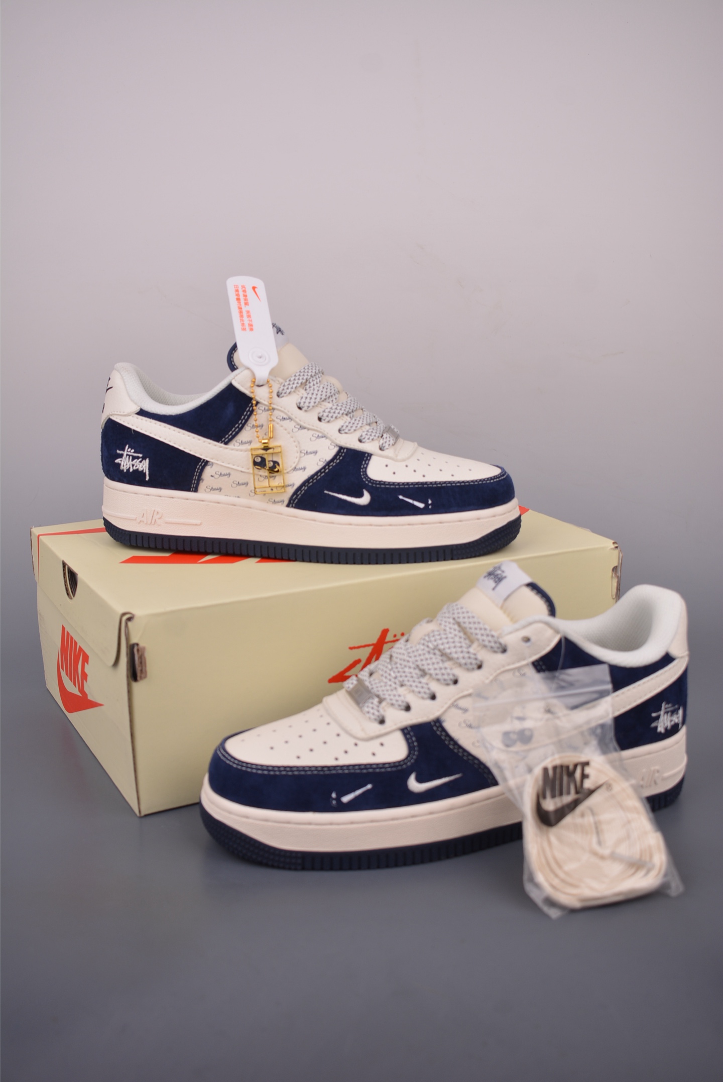 Nike Air Force 1 Low Stussy Collab: Original Design & Premium Comfort 6 i1754773511729 1038 0 4