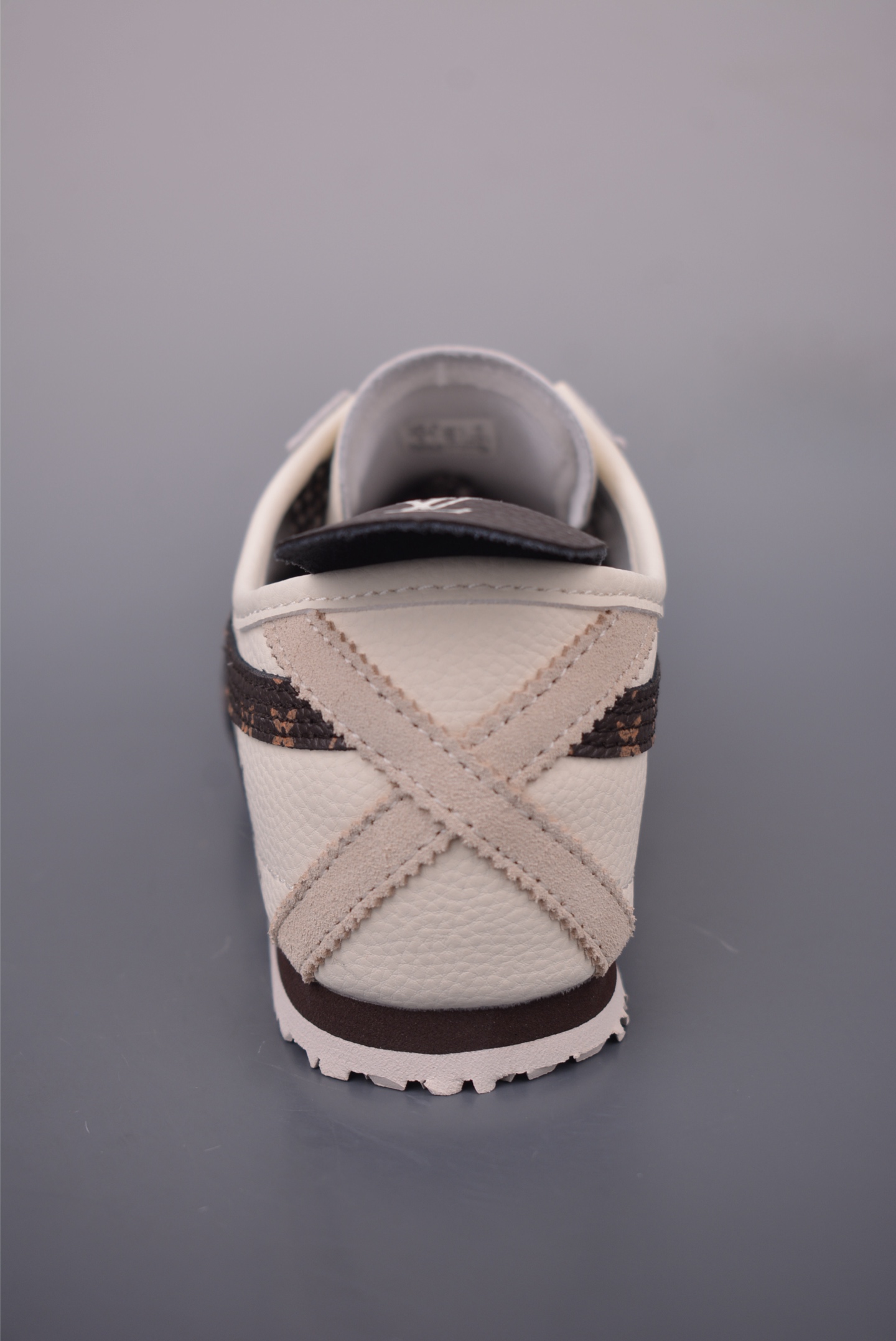Onitsuka Tiger MEXICO 66 DIY Louis Vuitton Limited Edition Sneakers 4 i1754773736806 855 0 3