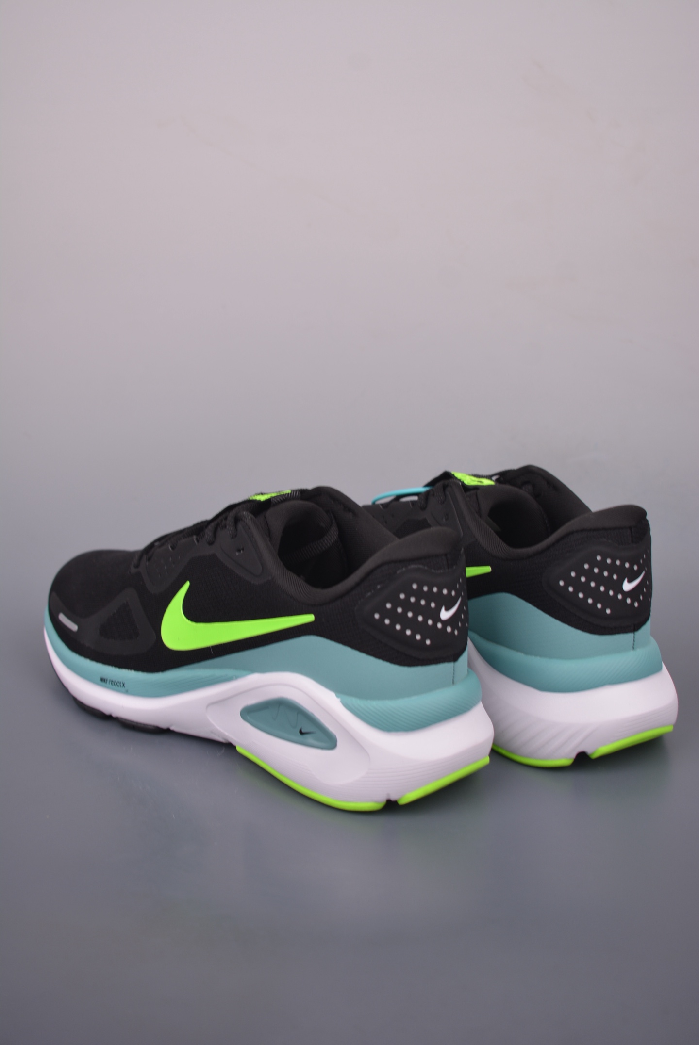 Nike Air Structure 26 Running Shoes - Zoom Cushioning Technology 3 i1754774035812 3523 0 1