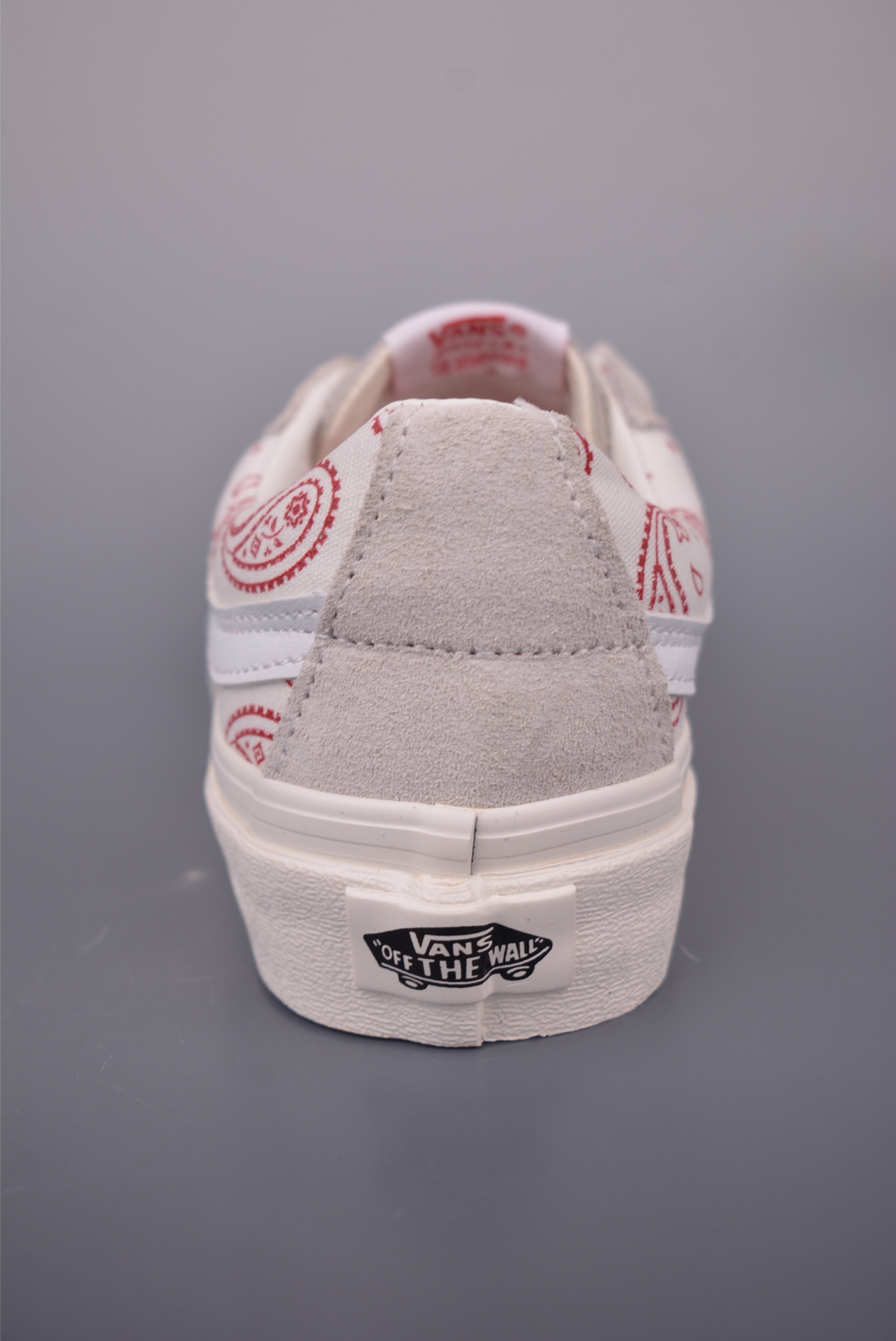 Vans Sk8-Low White Paisley Casual Canvas Shoes, Retro Style Pink Accents 4 i1754774546846 6223 0 3