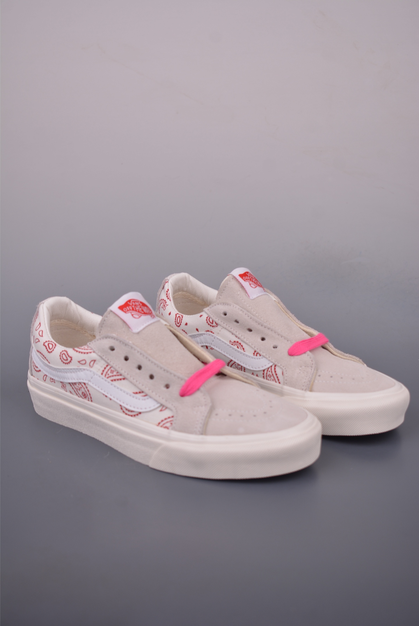 Vans Sk8-Low White Paisley Casual Canvas Shoes, Retro Style Pink Accents 1 i1754774546863 4609 0 0