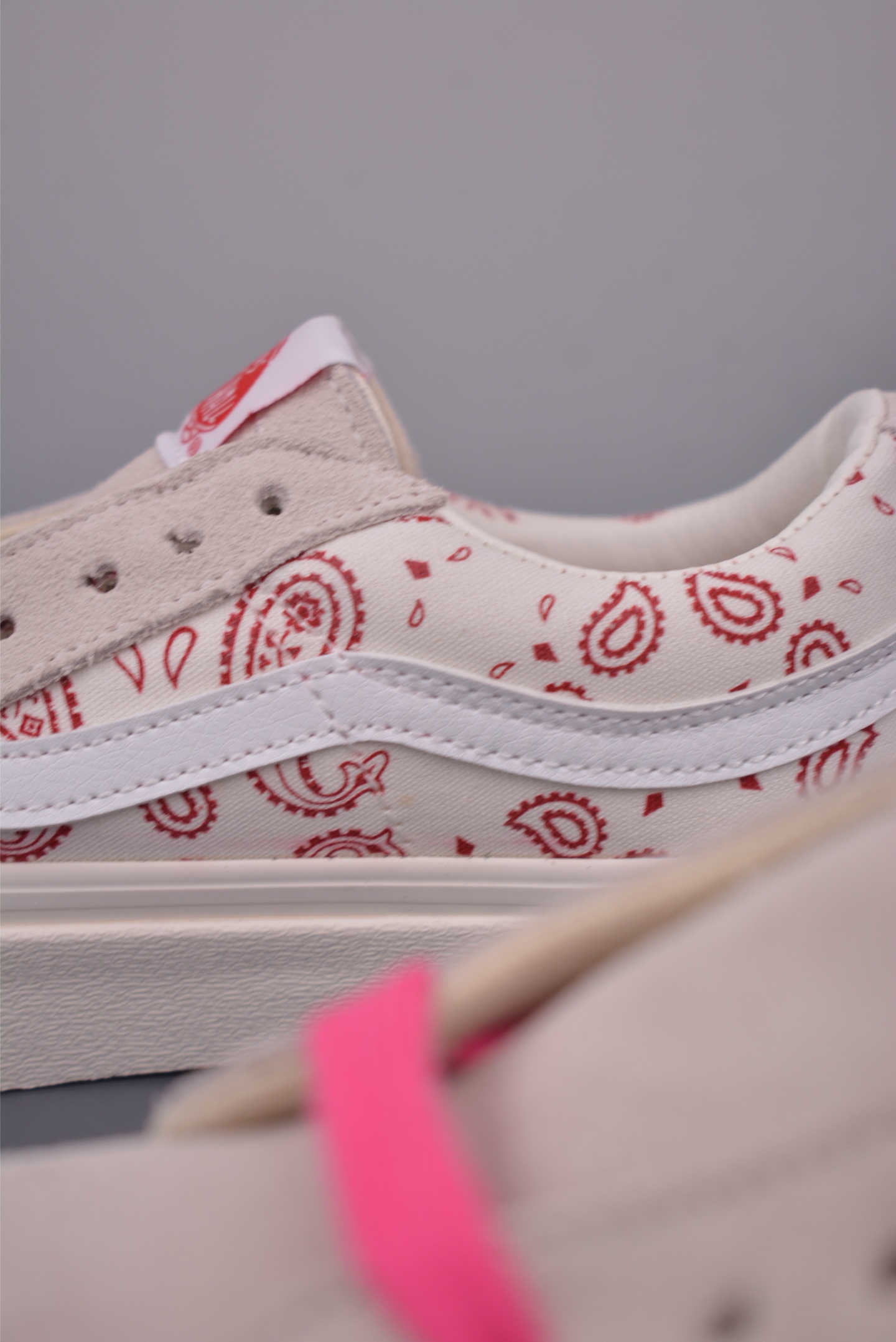 Vans Sk8-Low White Paisley Casual Canvas Shoes, Retro Style Pink Accents 8 i1754774546924 6996 0 7