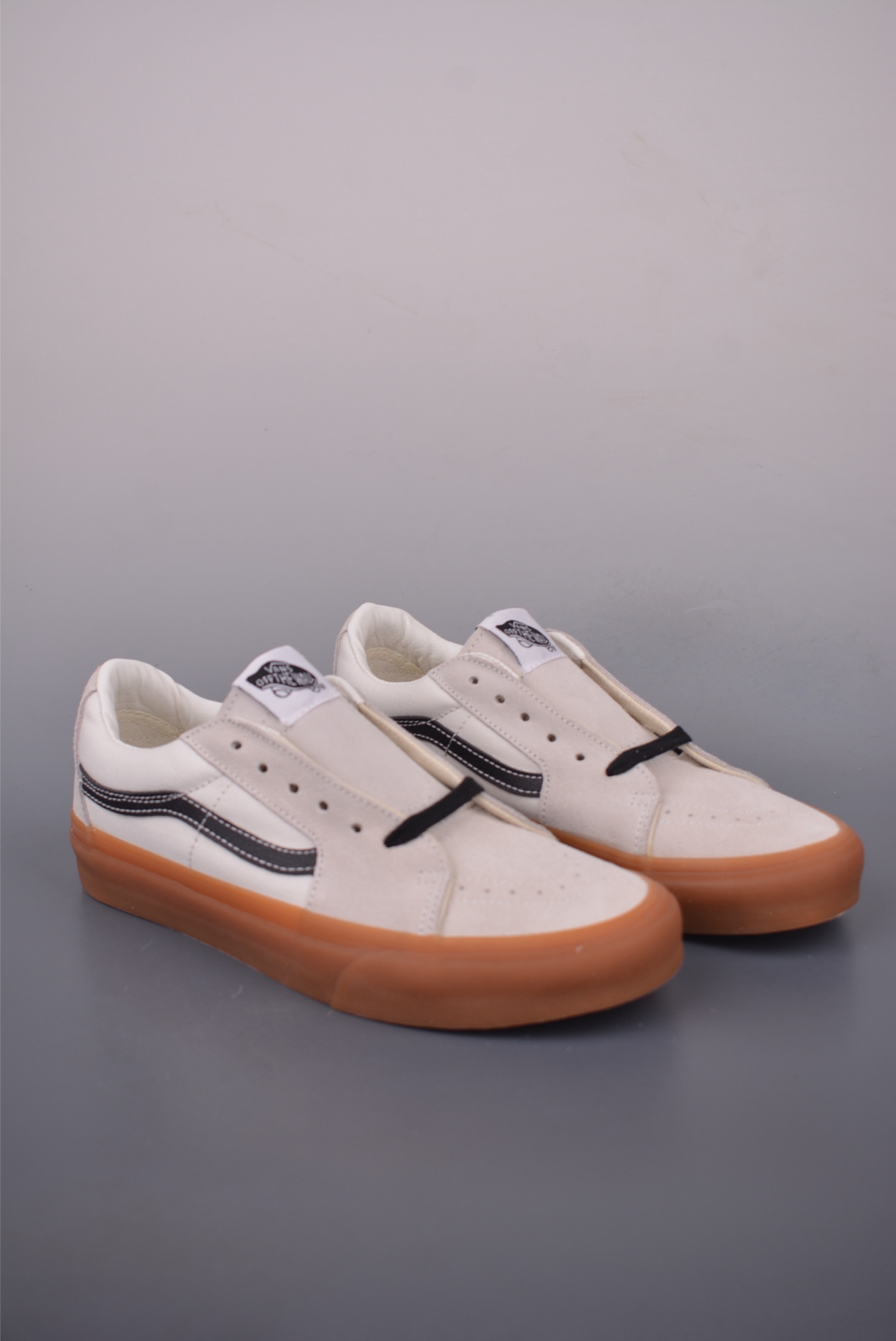 Vans Sk8-Low White Gum Sole - Retro Canvas Sneakers 2 i1754774696190 2376 0 0