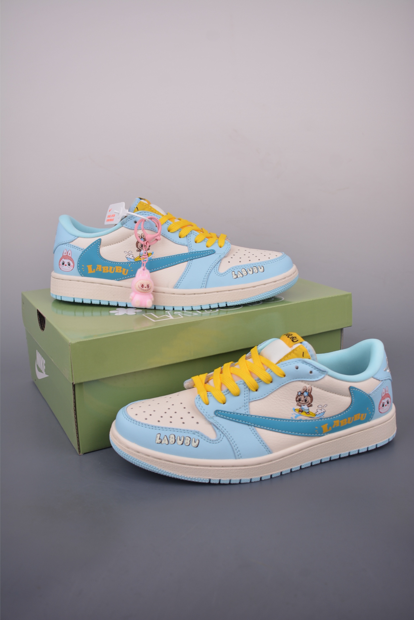 Fragment x Travis Scott x LABUBU Air Jordan 1 Low 三方联名倒钩 LD2028-054