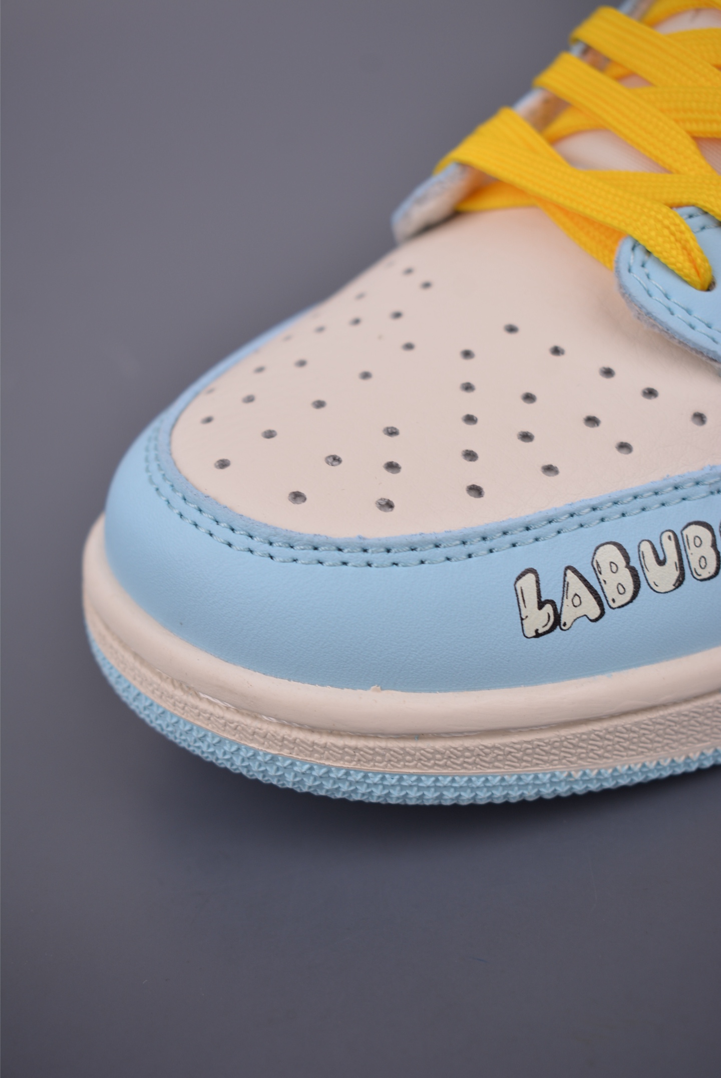 Fragment x Travis Scott x LABUBU Air Jordan 1 Low 三方联名倒钩 LD2028-054