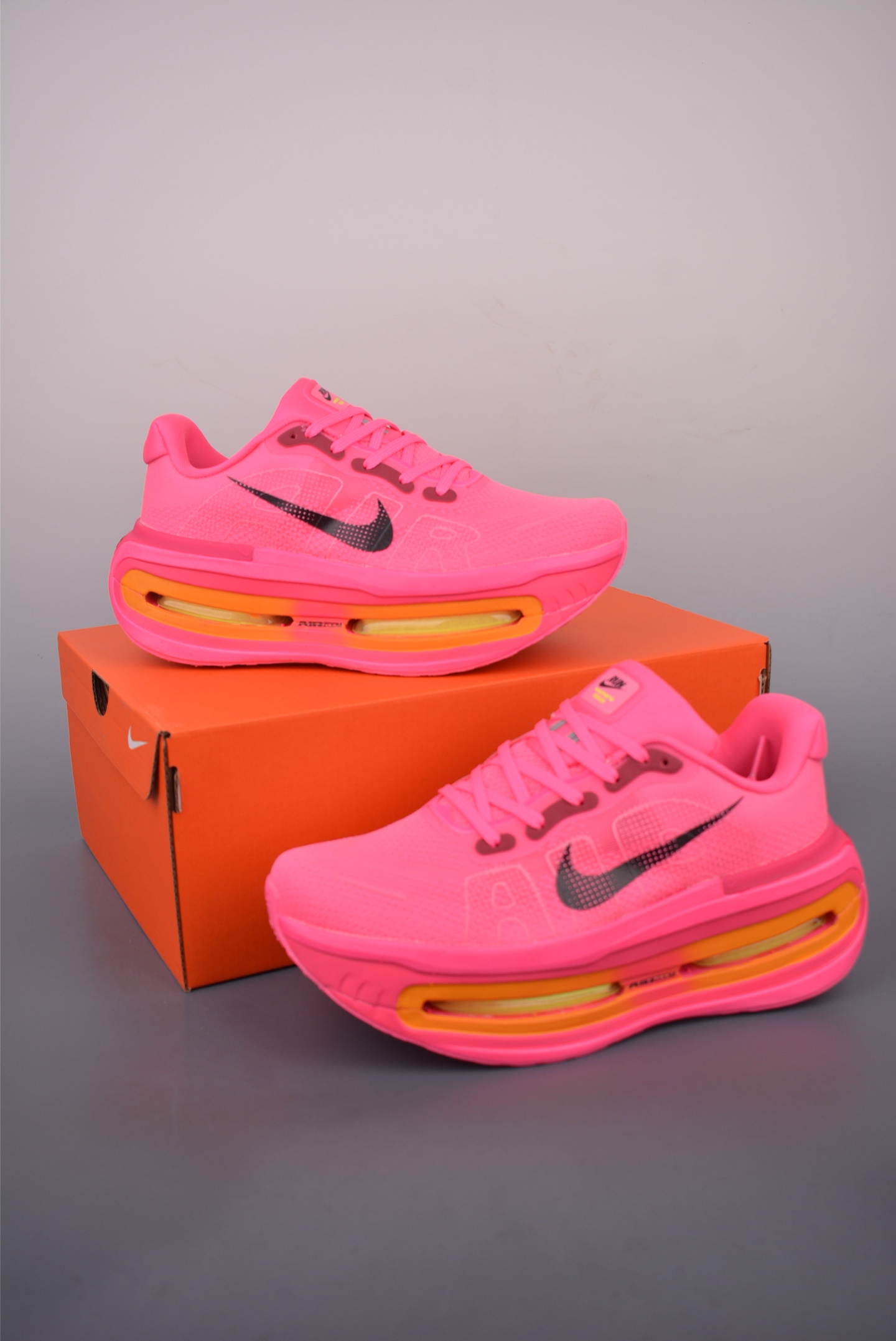 Nike Vomero Running Shoes - Premium Air Cushion, Comfortable, and Stylish 6 i1754856493636 9100 0 4