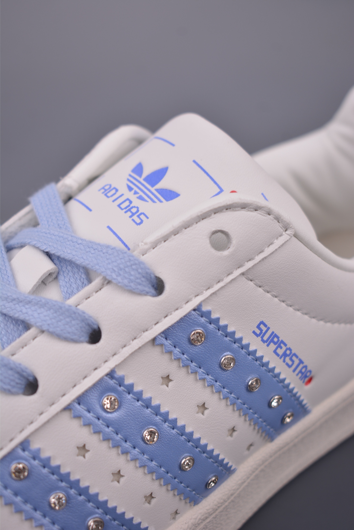 Adidas Originals Superstar 2025 - Classic White Leather Shell Toe Sneakers 8 i1754857508504 2989 0 6