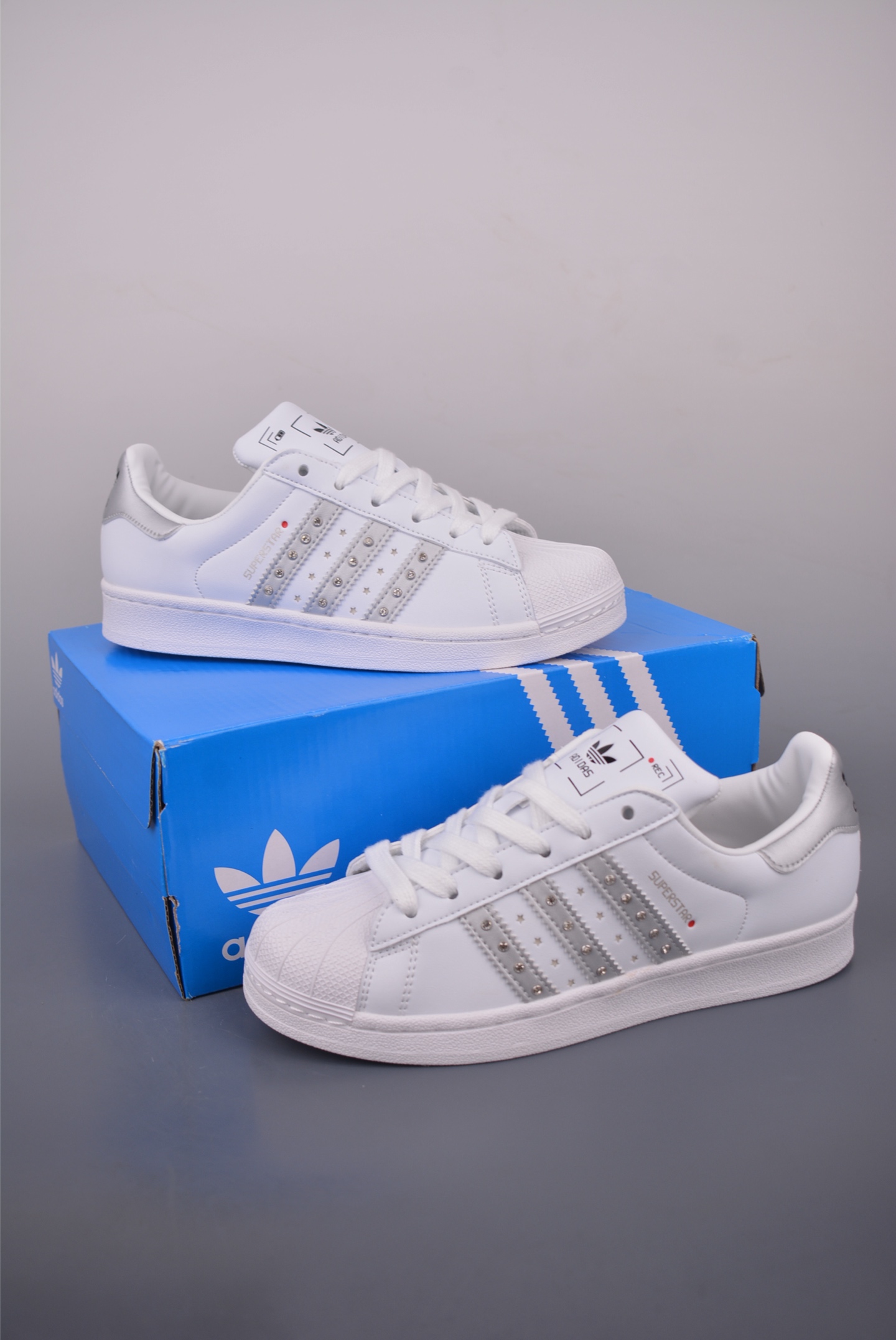 Adidas Originals Superstar Women's White Leather Rhinestone Accent Sneakers 6 i1754857532375 3126 0 4