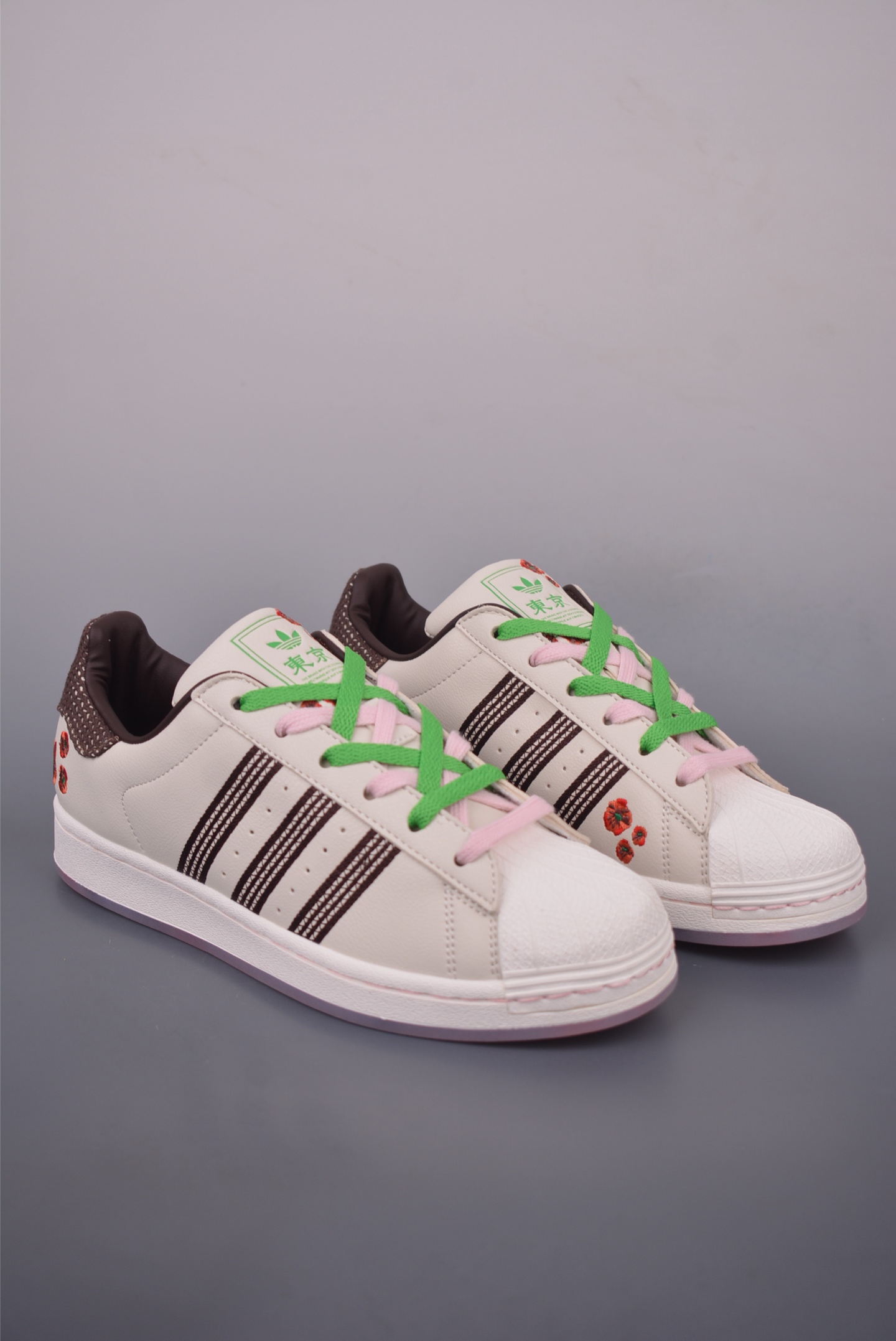 Adidas Originals Superstar 2025: Classic Style with a Modern Twist 2 i1754859673472 5288 0 0