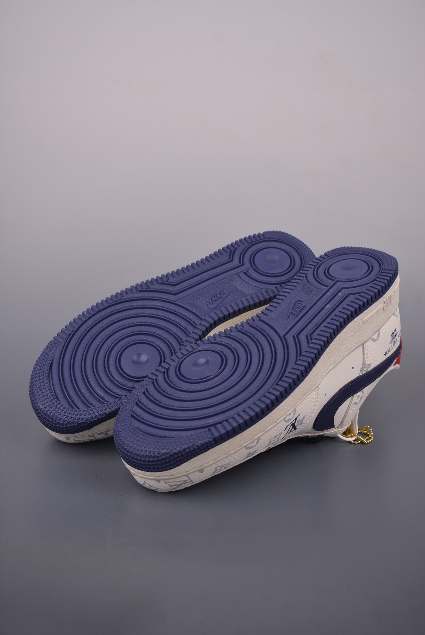 Louis Vuitton Nike Air Force 1 Low White/Navy - Limited Edition Sneakers 4 i1754859715501 9685 0 2