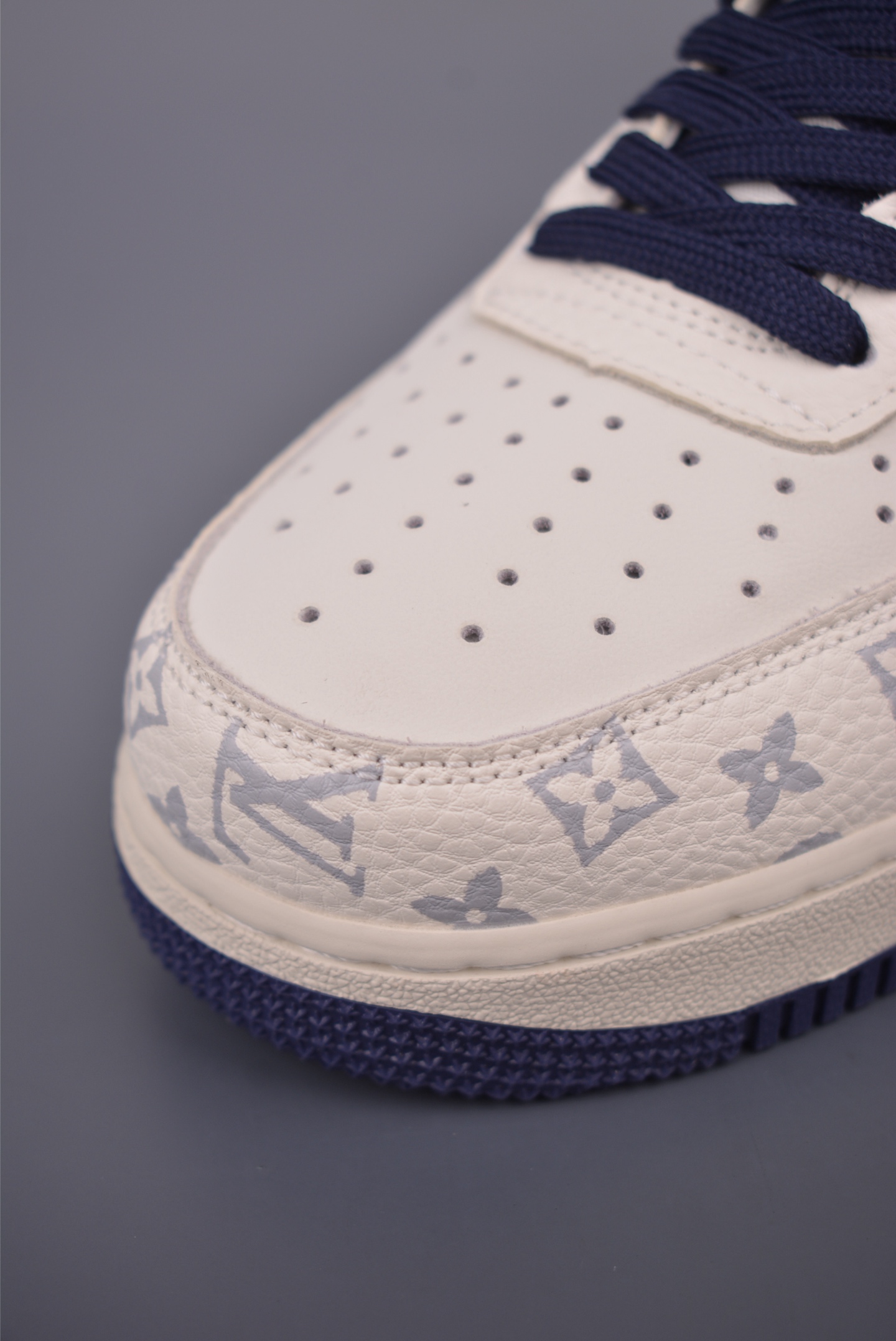 Louis Vuitton Nike Air Force 1 Low White/Navy - Limited Edition Sneakers 7 i1754859717094 5570 0 5