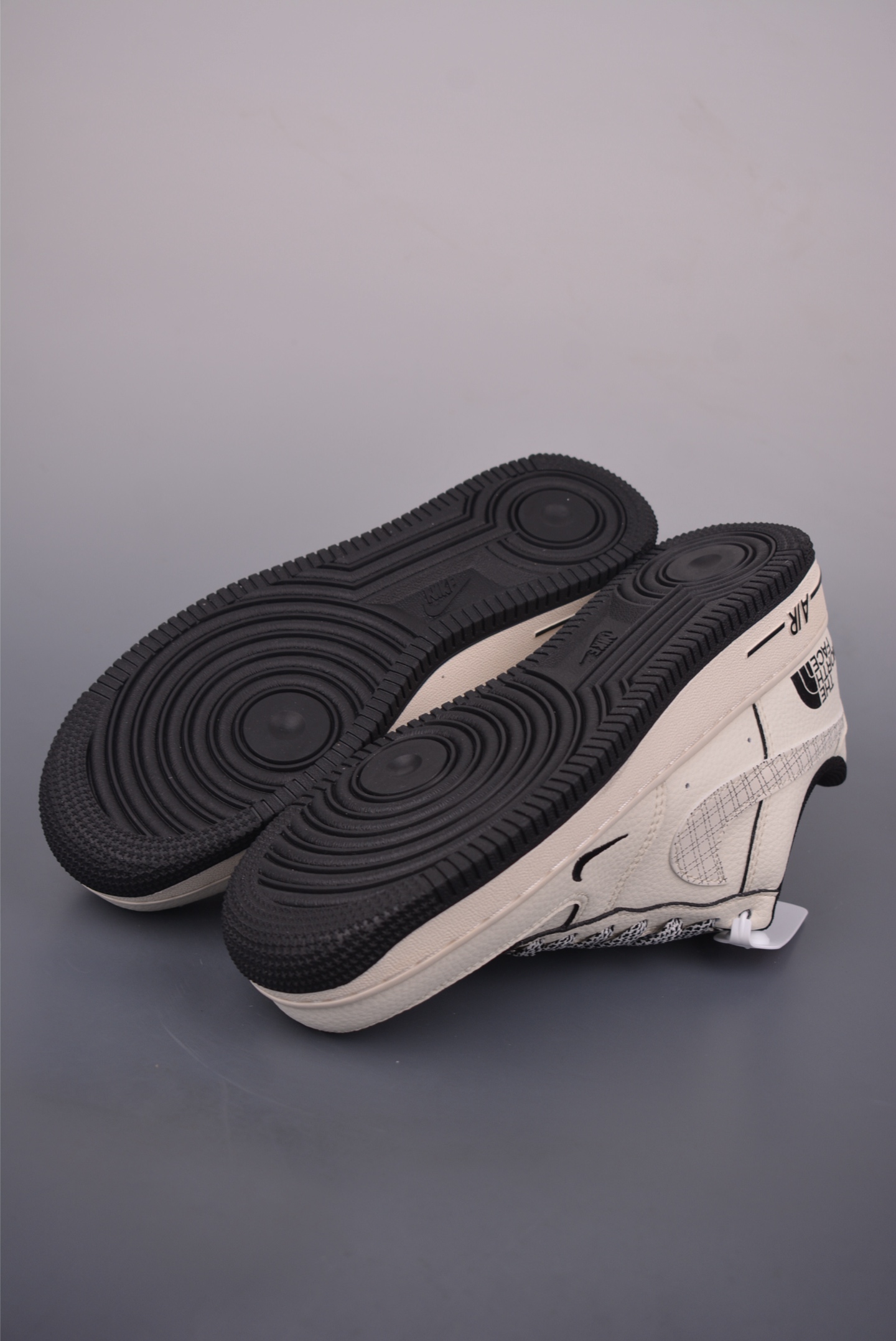 Nike Air Force 1 Low The North Face Collab - Premium Comfort & Style 3 i1754859870774 6919 0 2