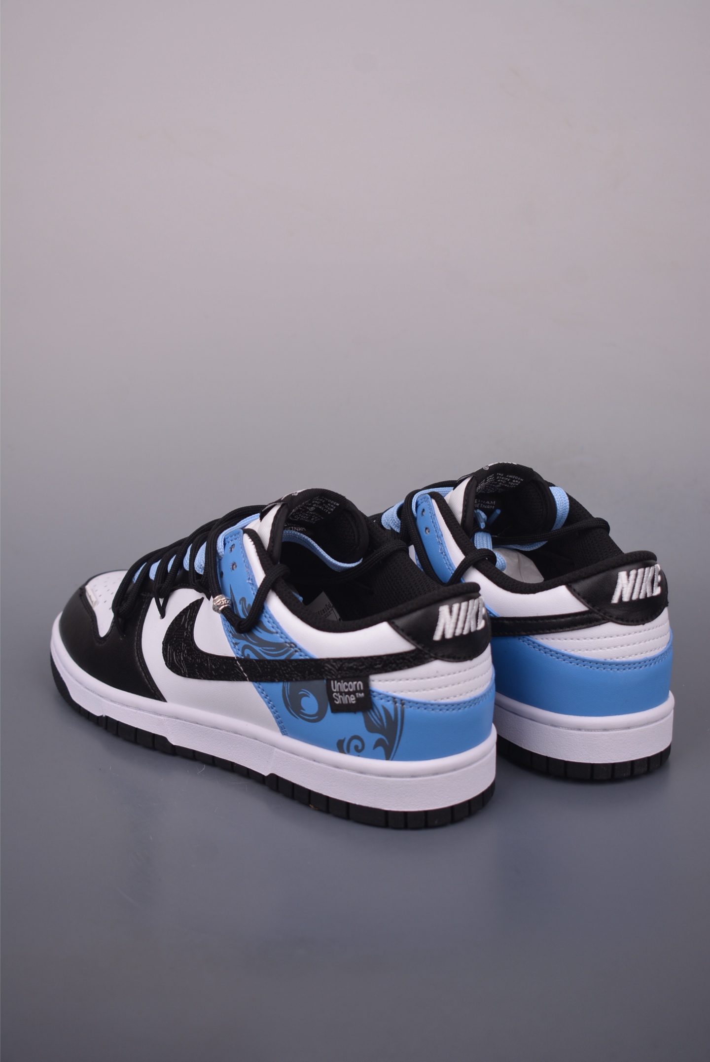Nike SB Dunk Low White Blue Black Deconstructed Lace-Up Sneakers 3 i1754860698423 6377 0 1