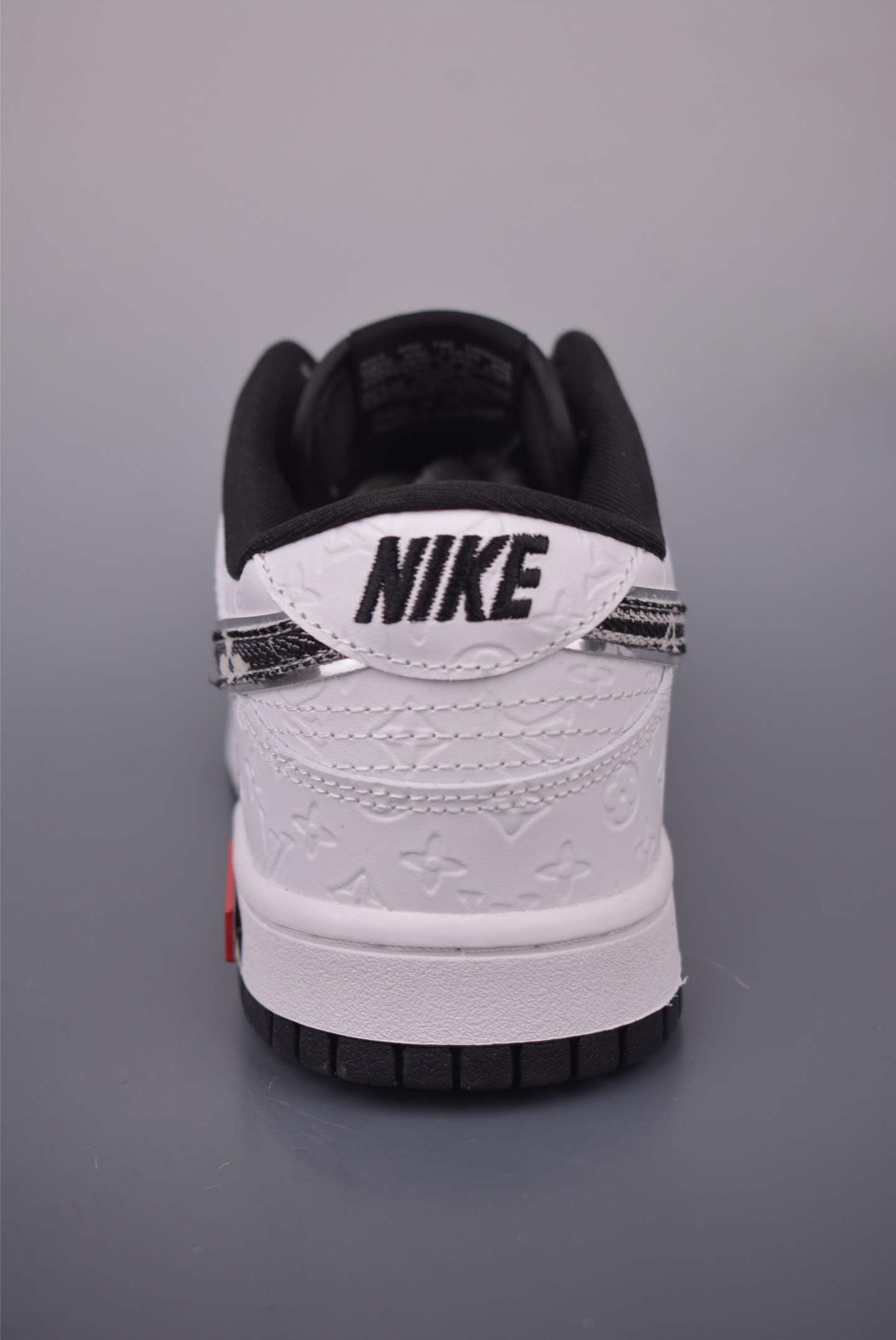 Nike SB Dunk Low Louis Vuitton Sneakers - Premium Leather, Limited Edition 5 i1754861687193 1831 0 3
