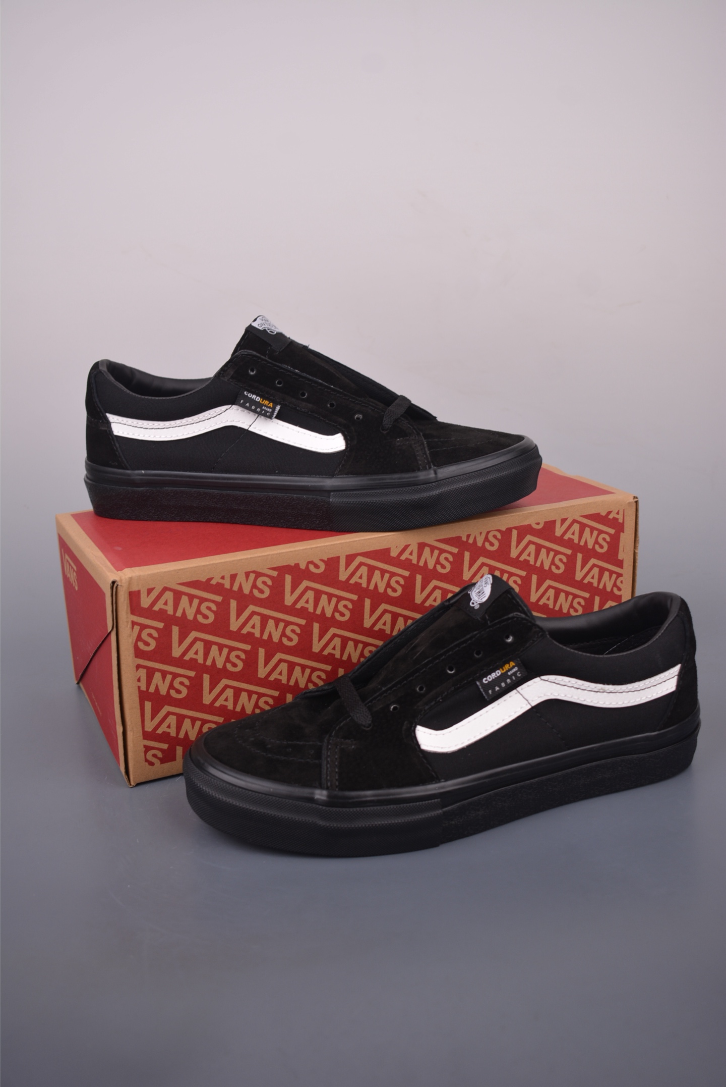 Vans Sk8-Low Black and White Classic Suede Canvas Retro Skate Shoes 6 i1754861764776 1381 0 4